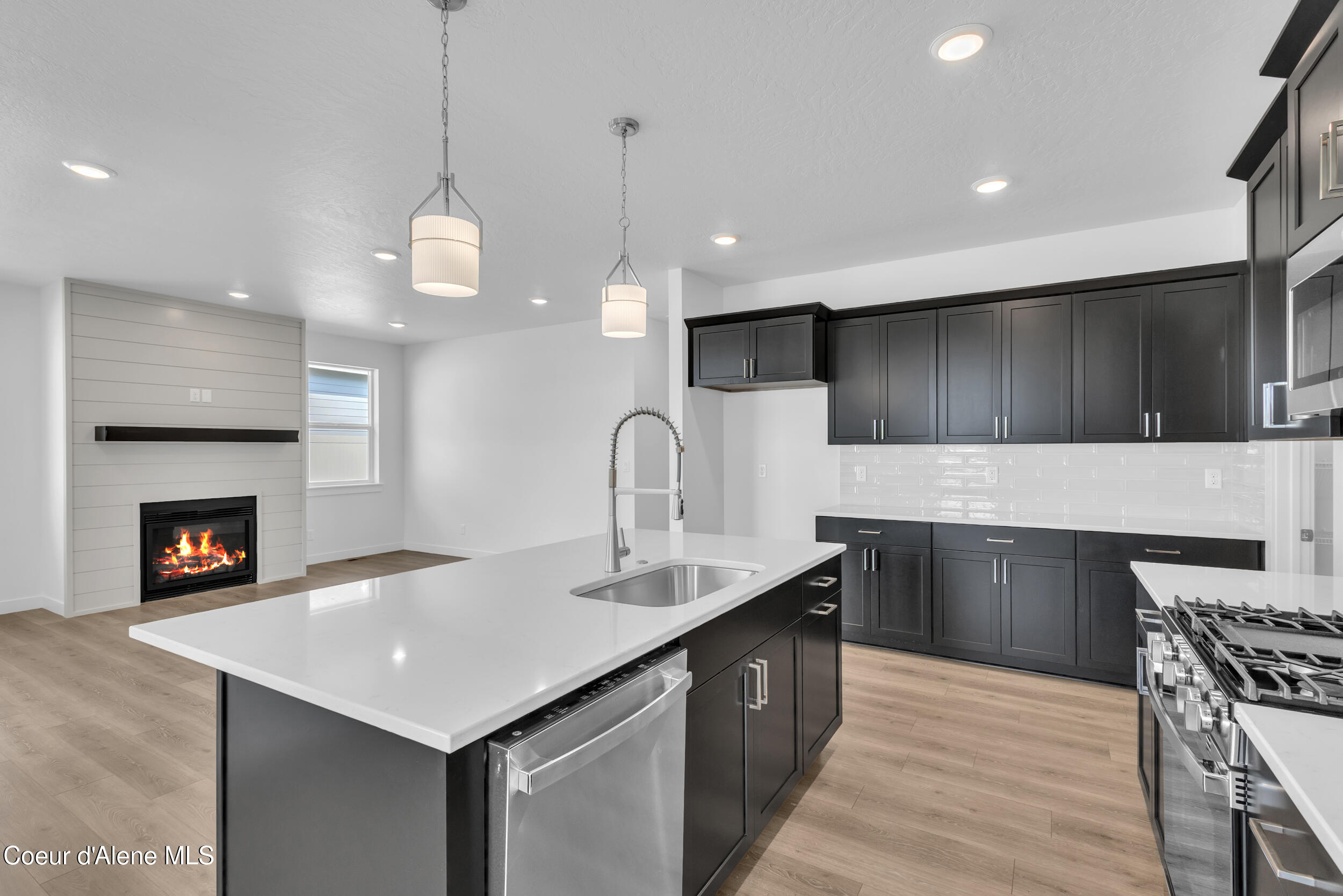 Coeur d'Alene, Idaho, 83815, United States, 3 Bedrooms Bedrooms, ,2 BathroomsBathrooms,Residential,For Sale,1999296