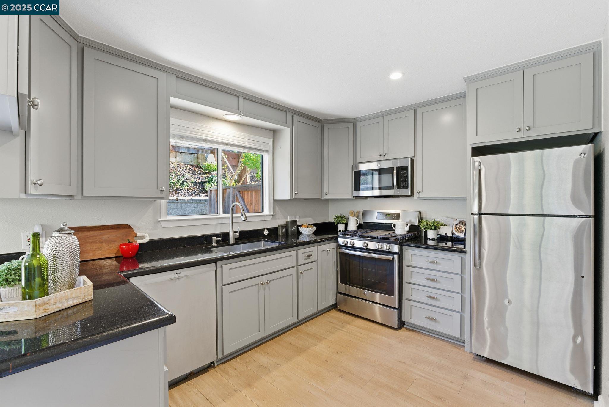 Danville, California, 94526, United States, 5 Bedrooms Bedrooms, ,3 BathroomsBathrooms,Residential,For Sale,1990920