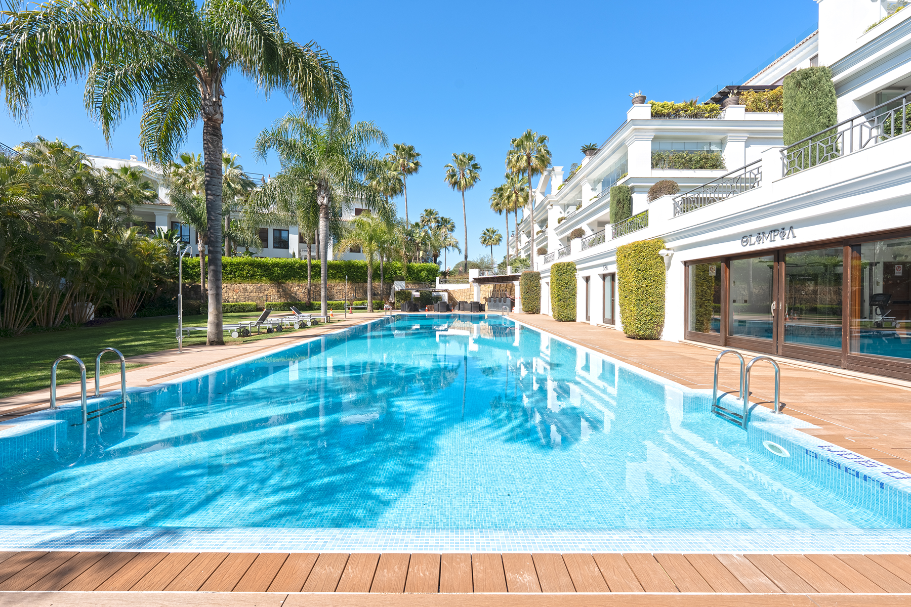  Beachfront apartment with sea views and direct promenade access - 物件實景