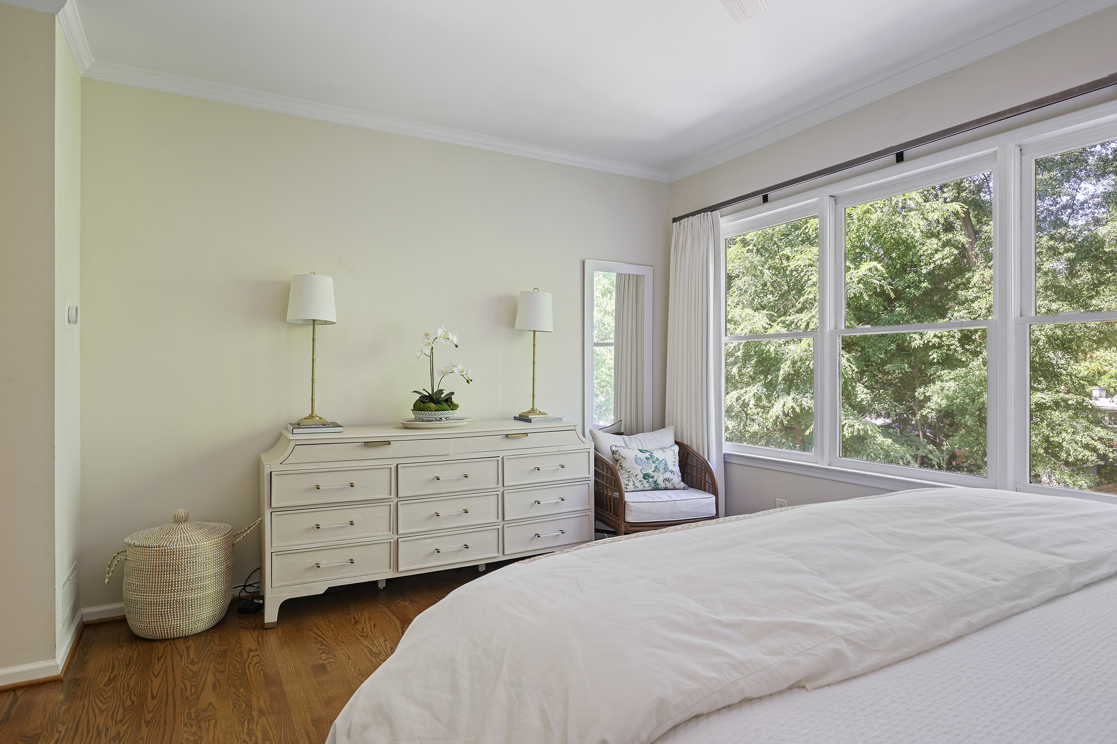  Charming Cottage in the Heart of Sought-after Peachtree Hills - 物件實景
