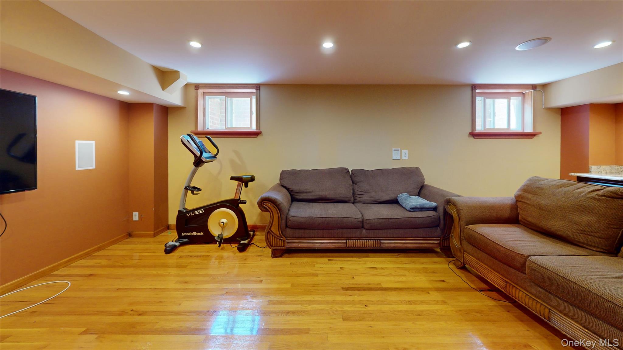 Baldwin, New York, 11510, United States, 3 Bedrooms Bedrooms, ,3 BathroomsBathrooms,Residential,For Sale,1939059