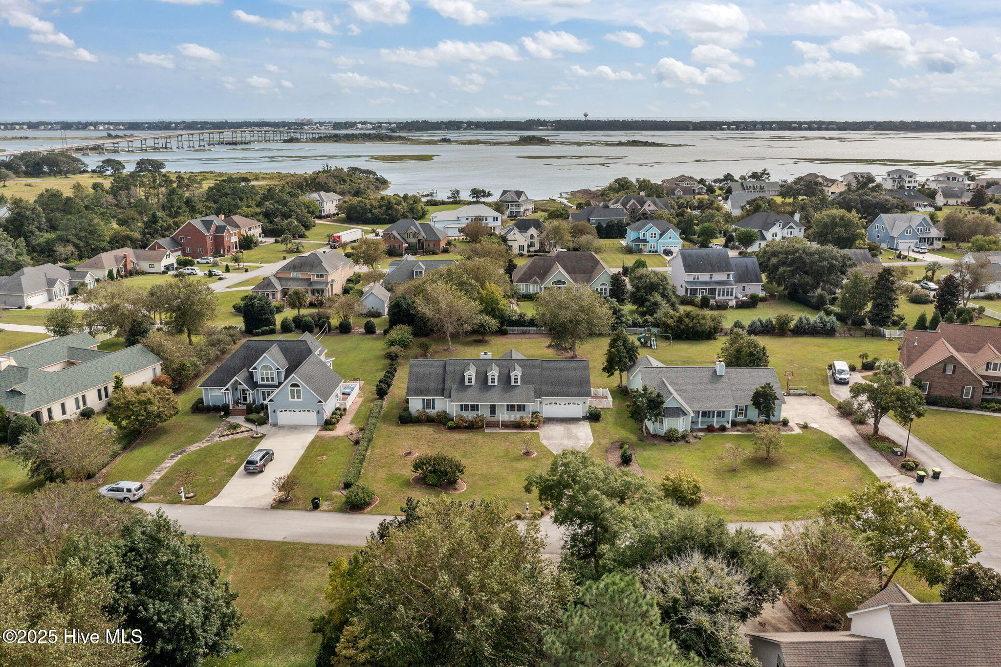 Cedar Point, North Carolina, 28584, United States, 3 Bedrooms Bedrooms, ,2 BathroomsBathrooms,Residential,For Sale,1957404