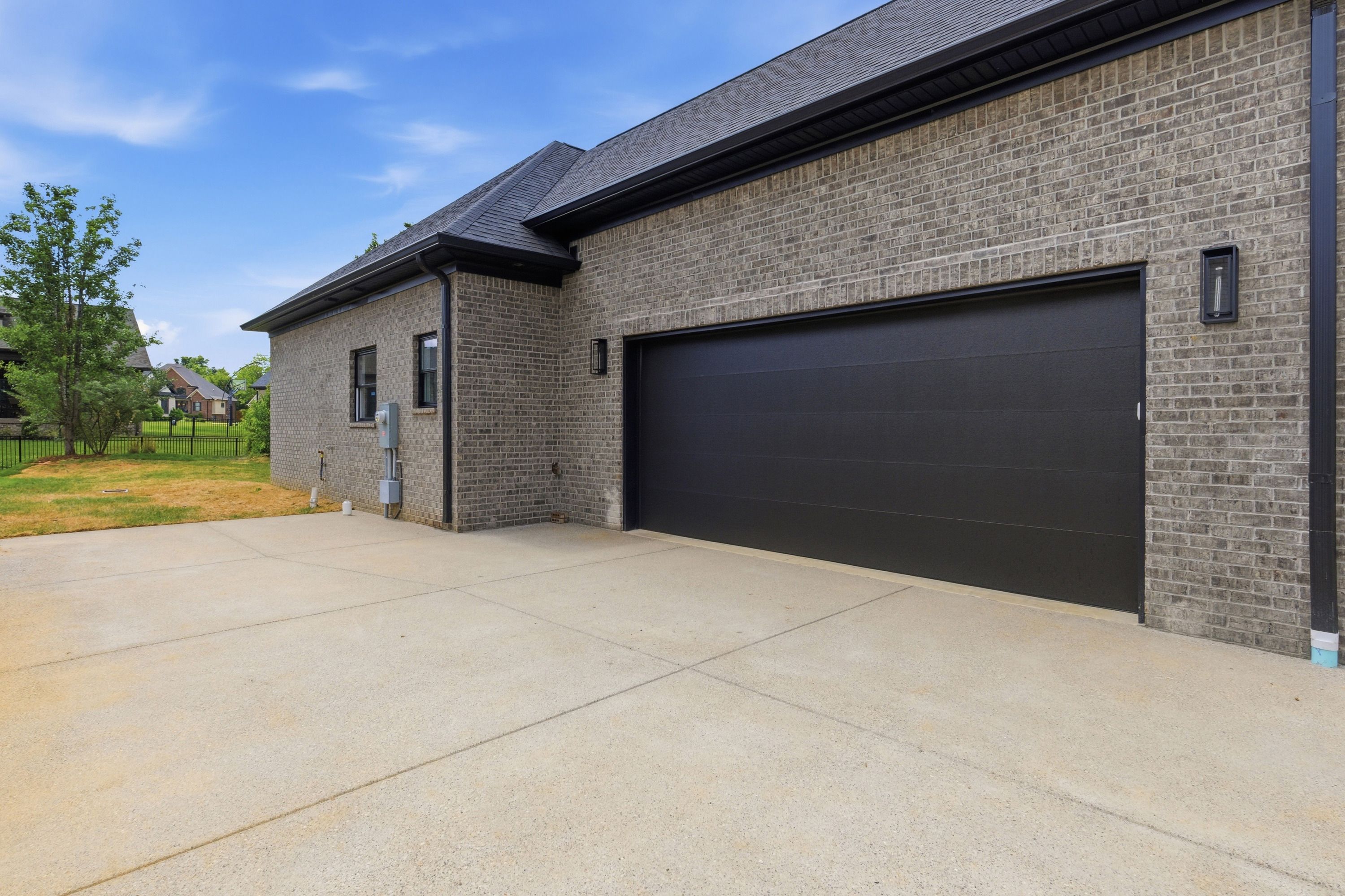  3212 Grand Lakes Drive, Louisville, KY 40299 - 物件實景