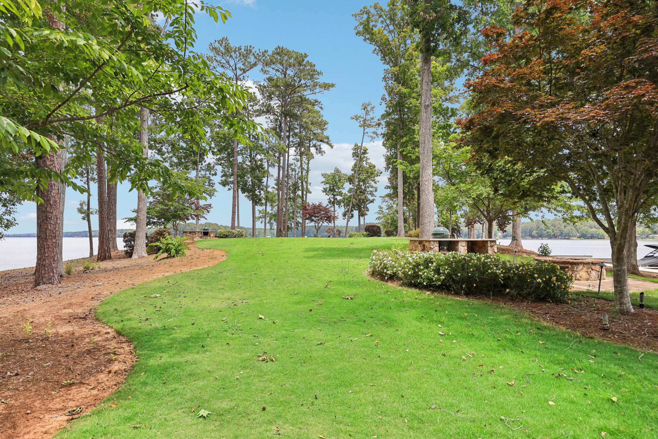  Stunning New Home by Green Park Homes in Sought-after Cuscowilla Community - 物件實景