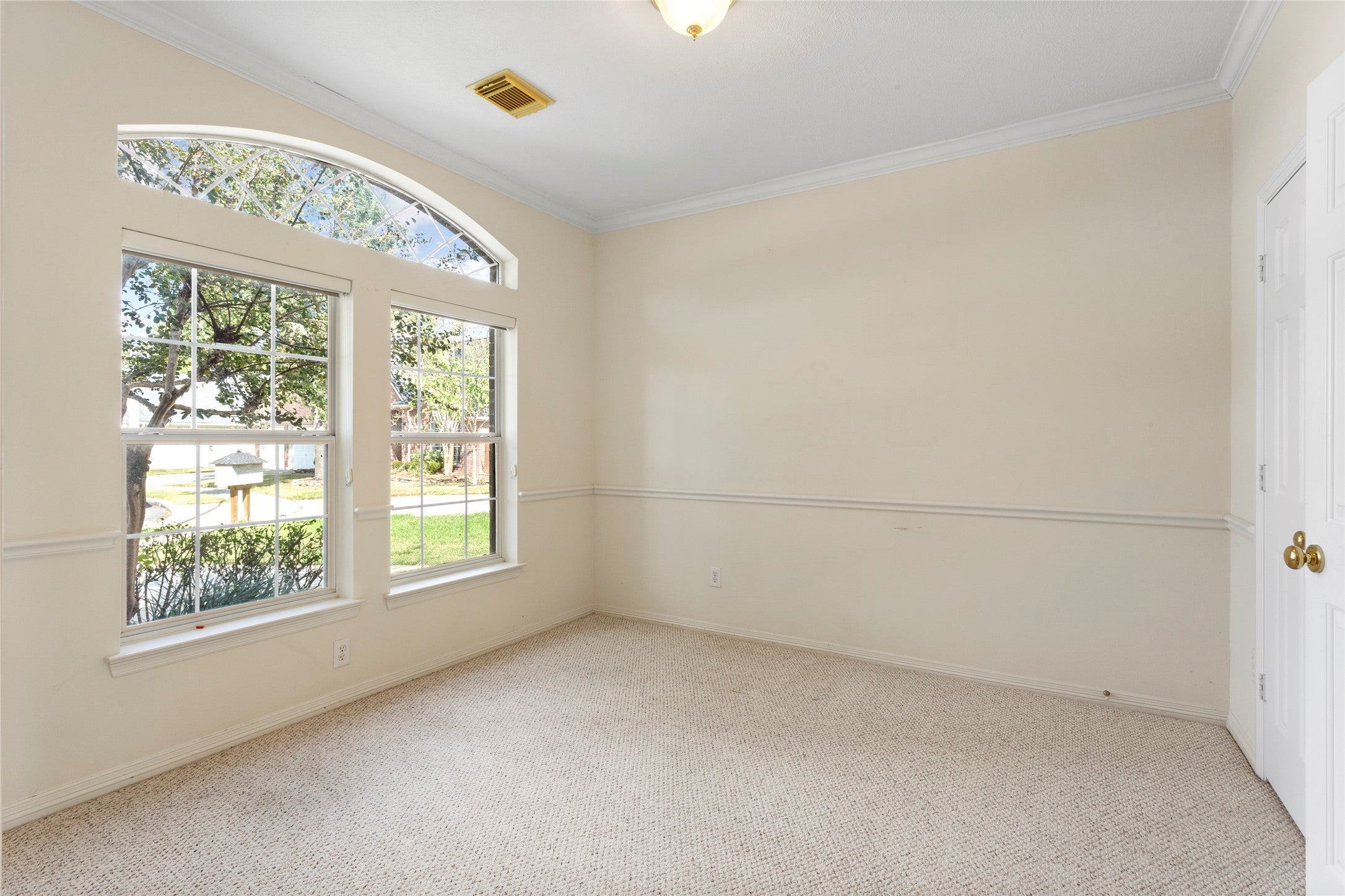 Houston, Texas, 77055, United States, 3 Bedrooms Bedrooms, ,2 BathroomsBathrooms,Residential,For Sale,1923474