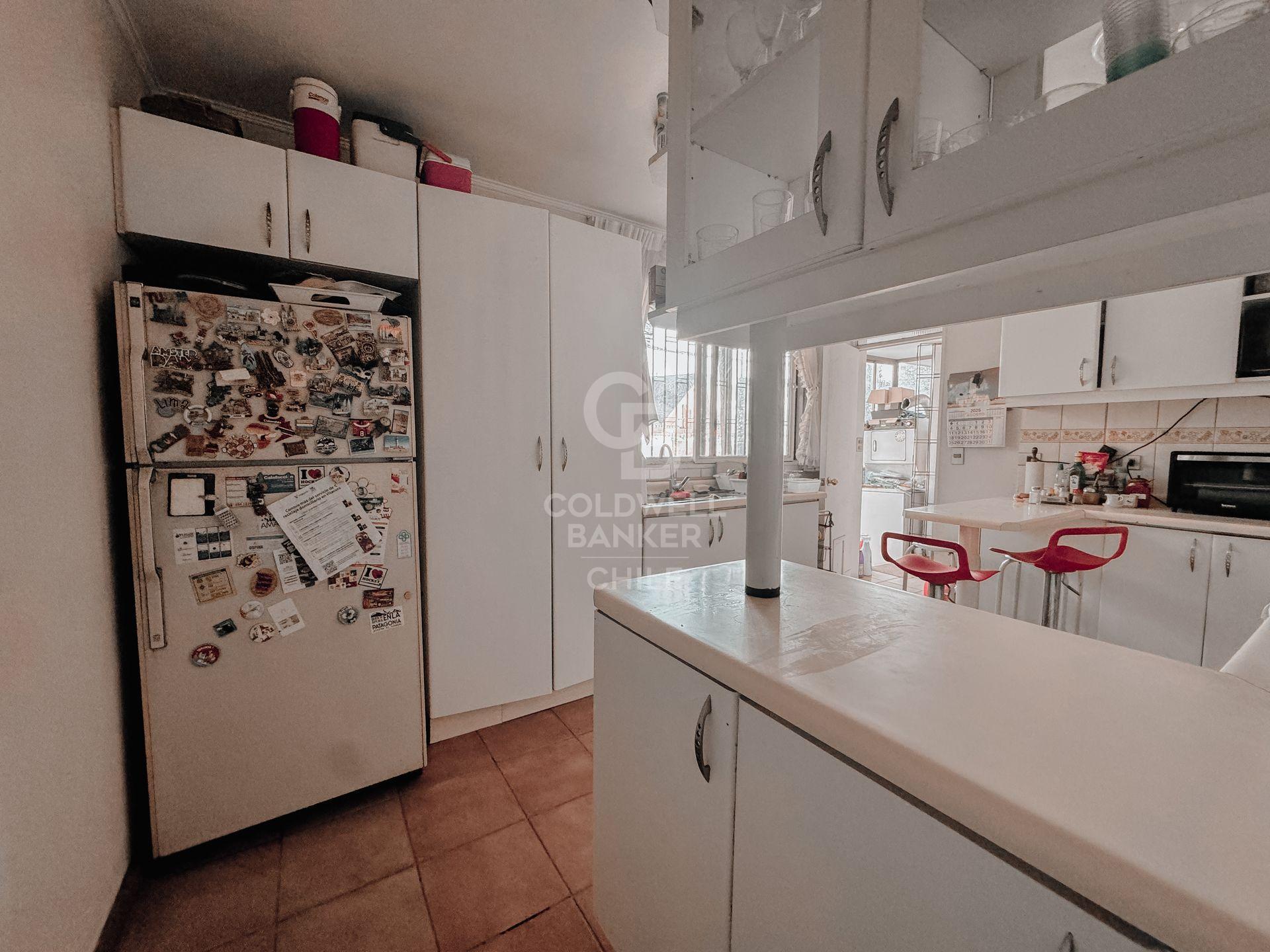 Vitacura, Chile, 4 Bedrooms Bedrooms, ,3 BathroomsBathrooms,Residential,For Sale,1917854