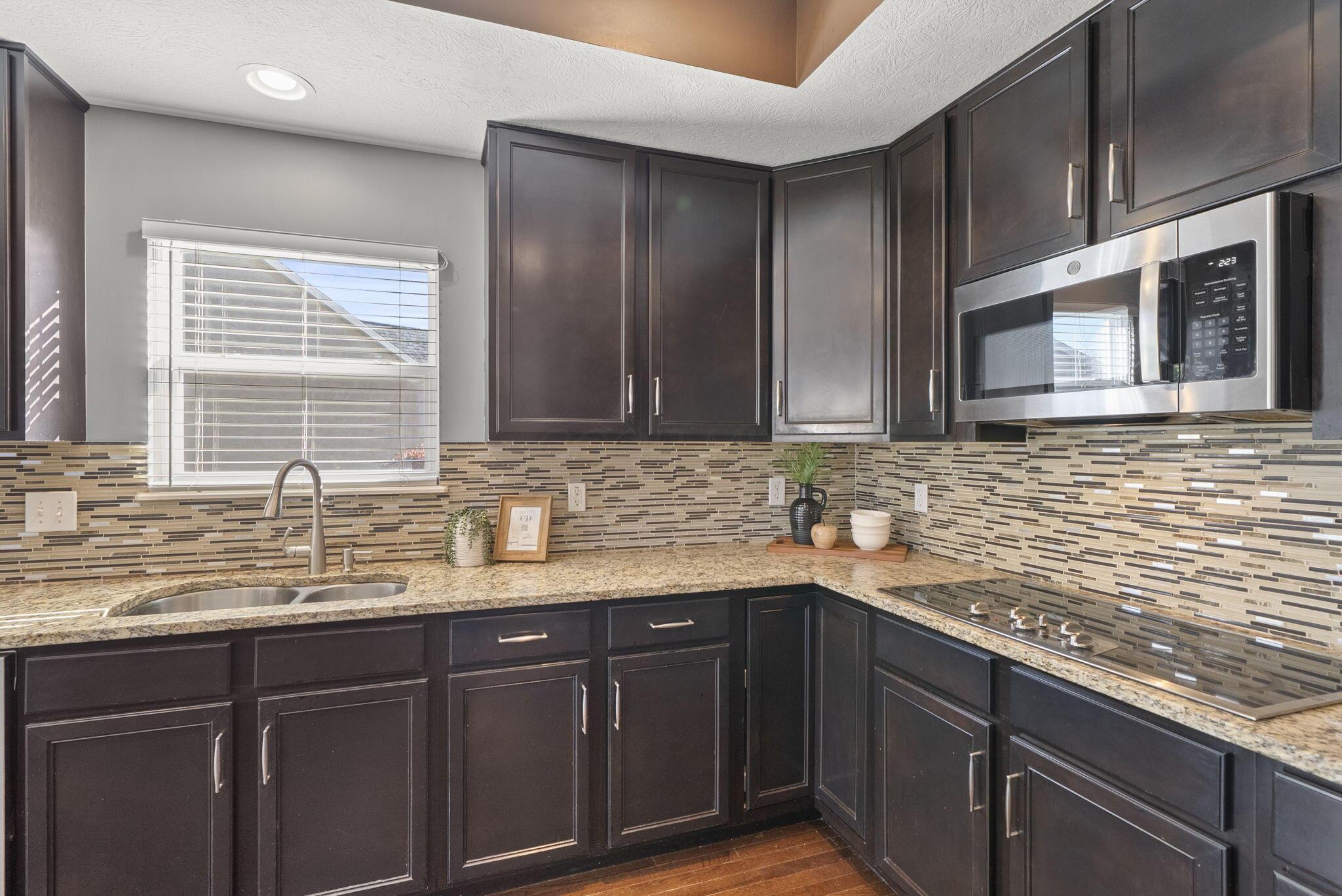 Powell, Ohio, 43065, United States, 5 Bedrooms Bedrooms, ,5 BathroomsBathrooms,Residential,For Sale,1988967