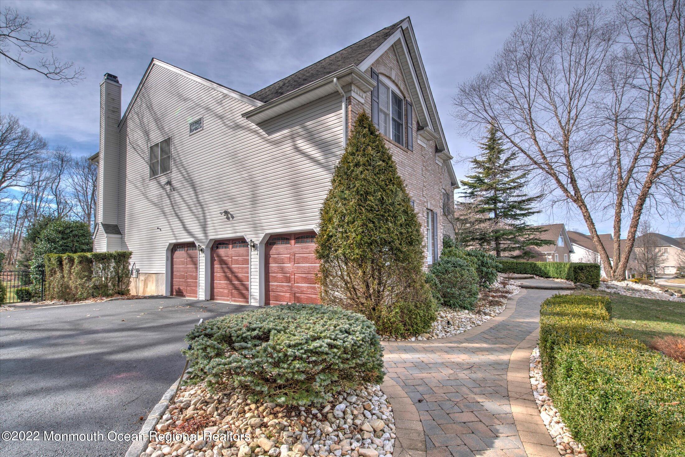 Manalapan, New Jersey, 07726, United States, 4 Bedrooms Bedrooms, ,5 BathroomsBathrooms,Residential,For Sale,1823230