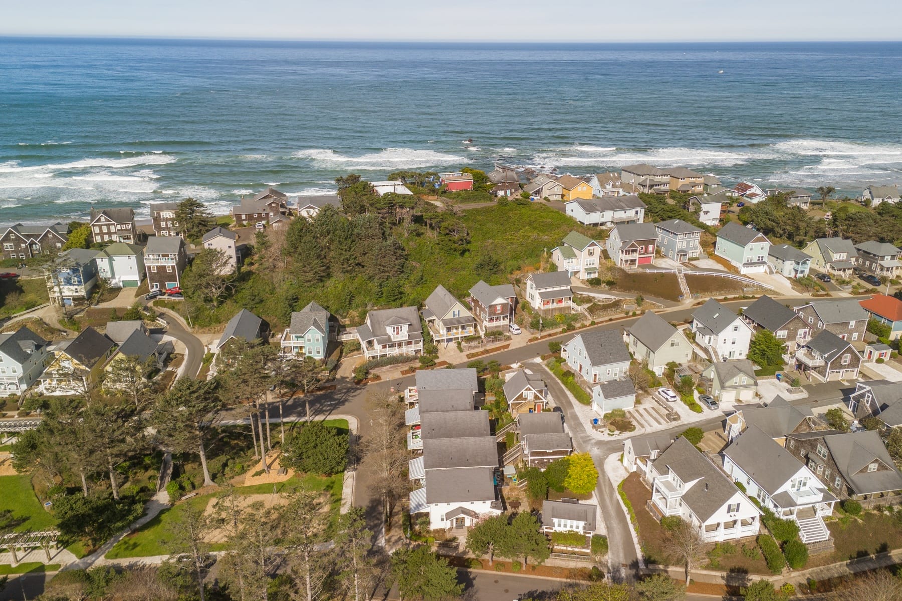  617 SW 27TH WAY Lincoln City, OR 97367 - 物件實景