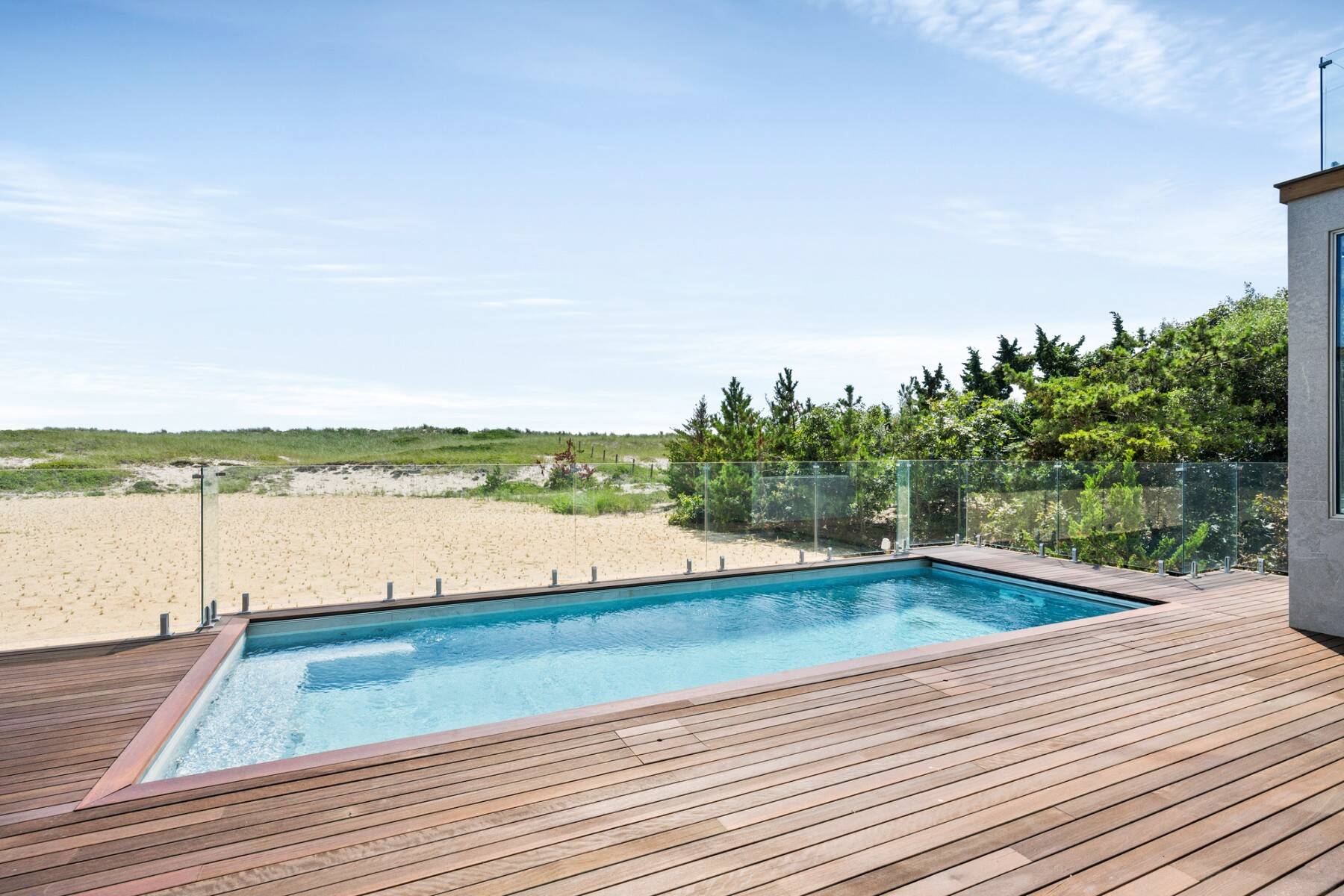  JUST FINISHED BRAND NEW MODERN OCEANFRONT w/ POOL - 物件實景