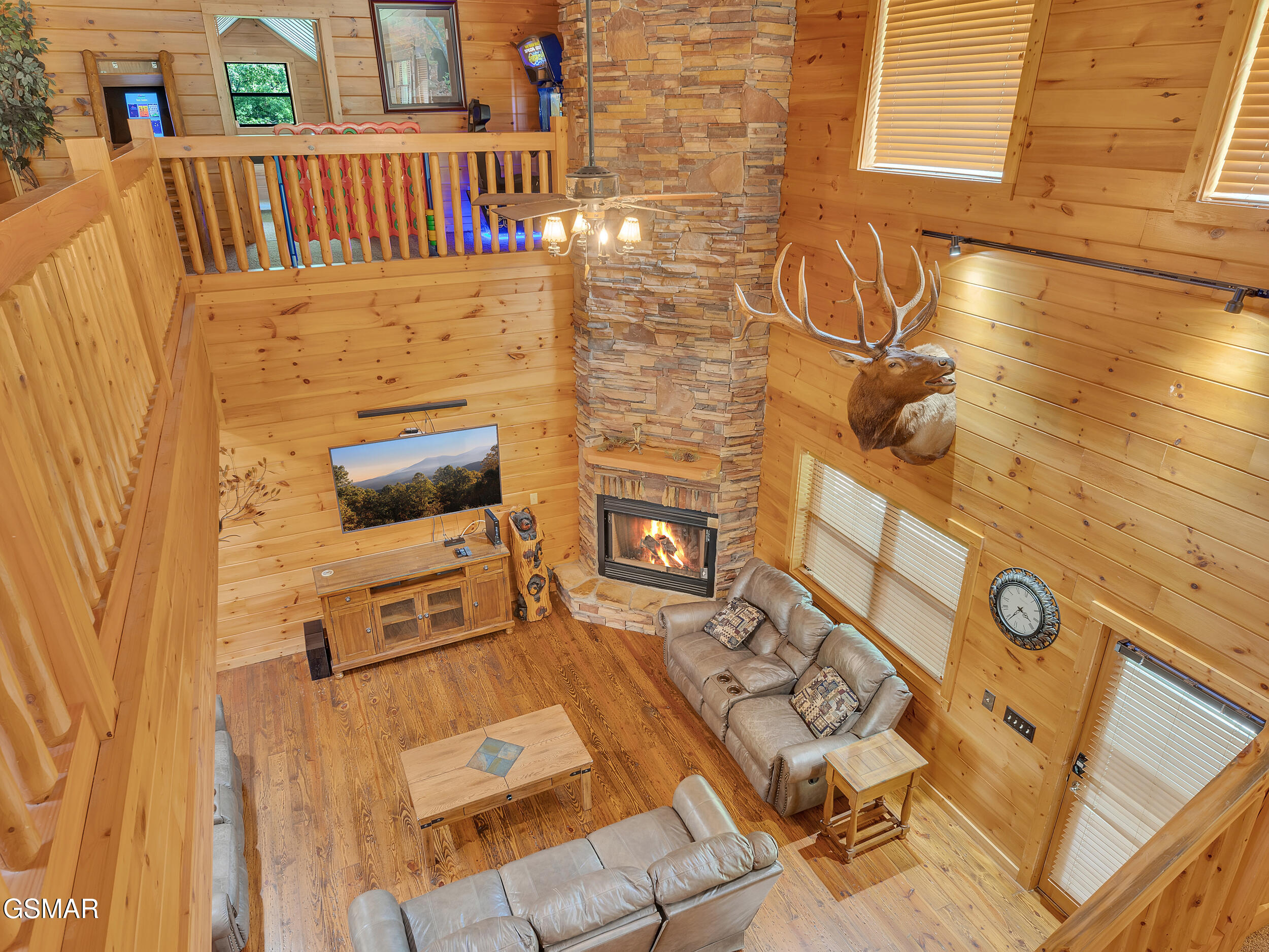 Sevierville, Tennessee, 37862, United States, 3 Bedrooms Bedrooms, ,3 BathroomsBathrooms,Residential,For Sale,1978945