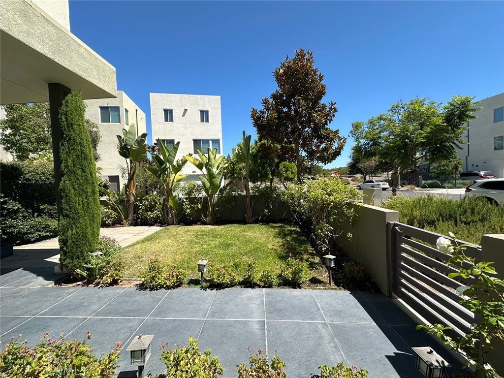 Irvine, California, 92618, United States, 3 Bedrooms Bedrooms, ,4 BathroomsBathrooms,Residential,For Sale,1987840