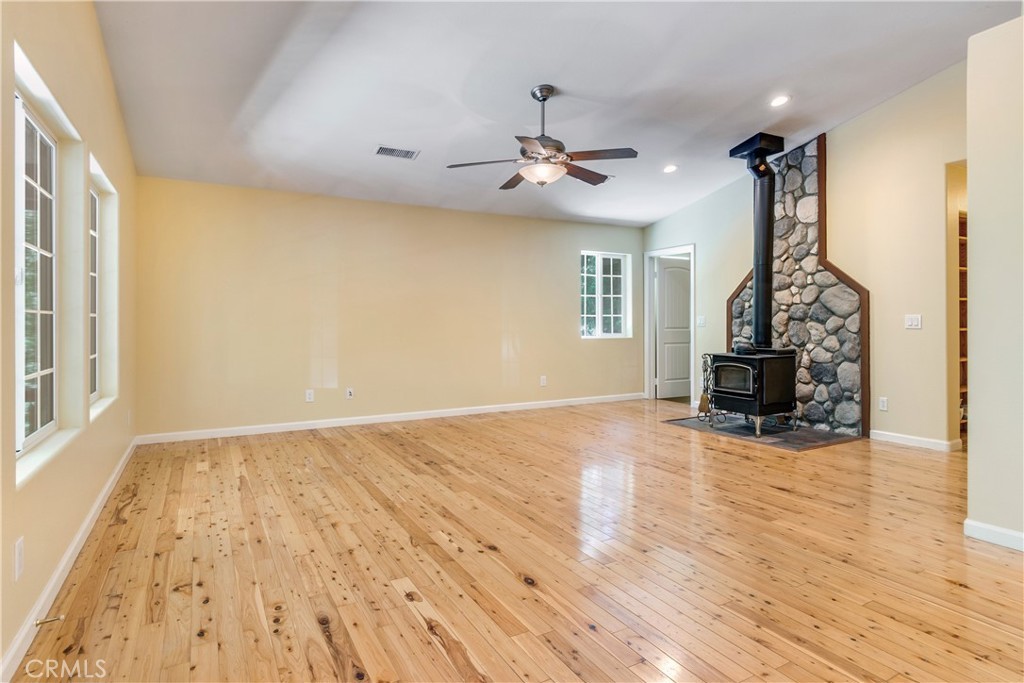 Forest Falls, California, 92339, United States, 3 Bedrooms Bedrooms, ,1 BathroomBathrooms,Residential,For Sale,1878070