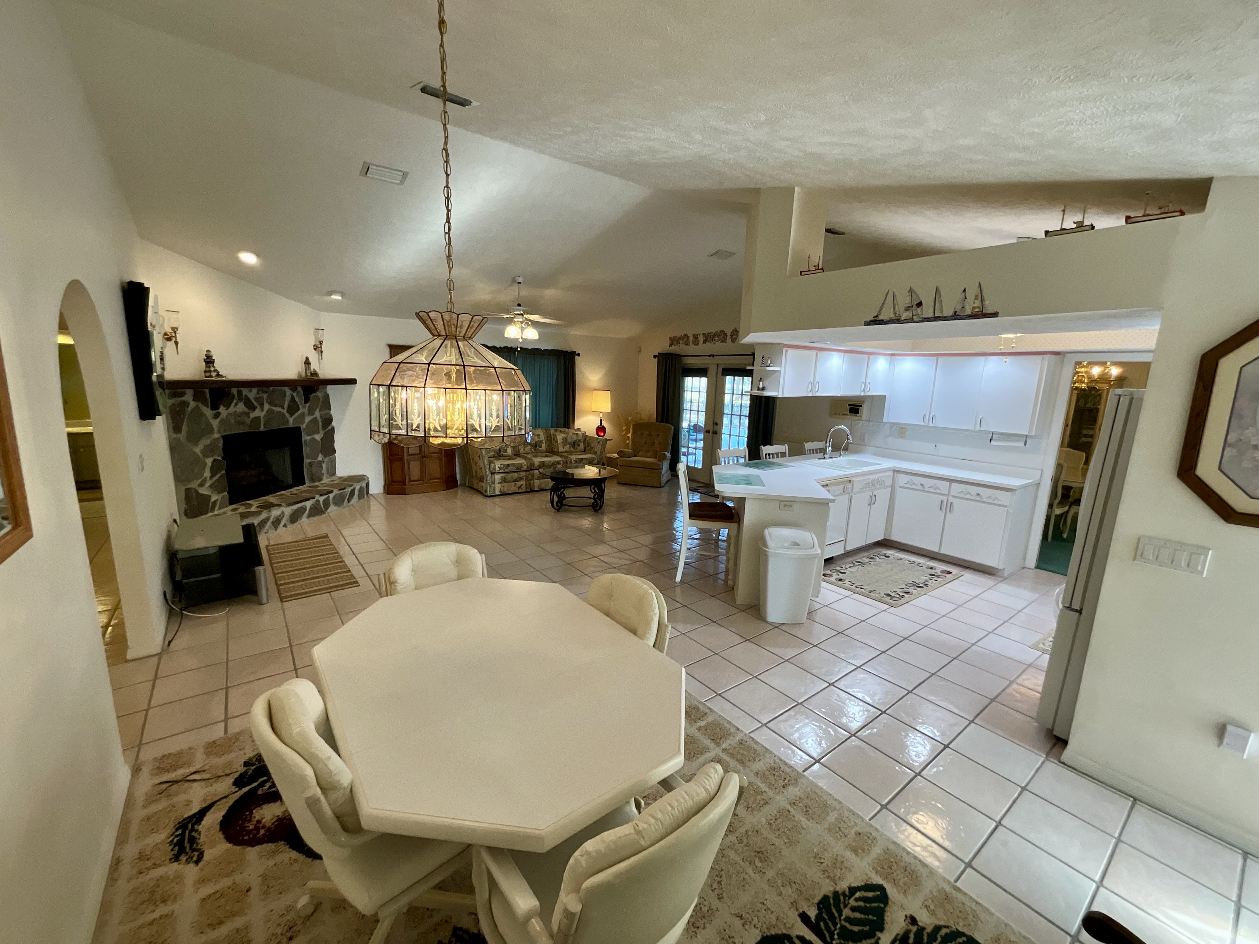 Silver Springs, Florida, 34488, United States, 4 Bedrooms Bedrooms, ,3 BathroomsBathrooms,Residential,For Sale,1981770