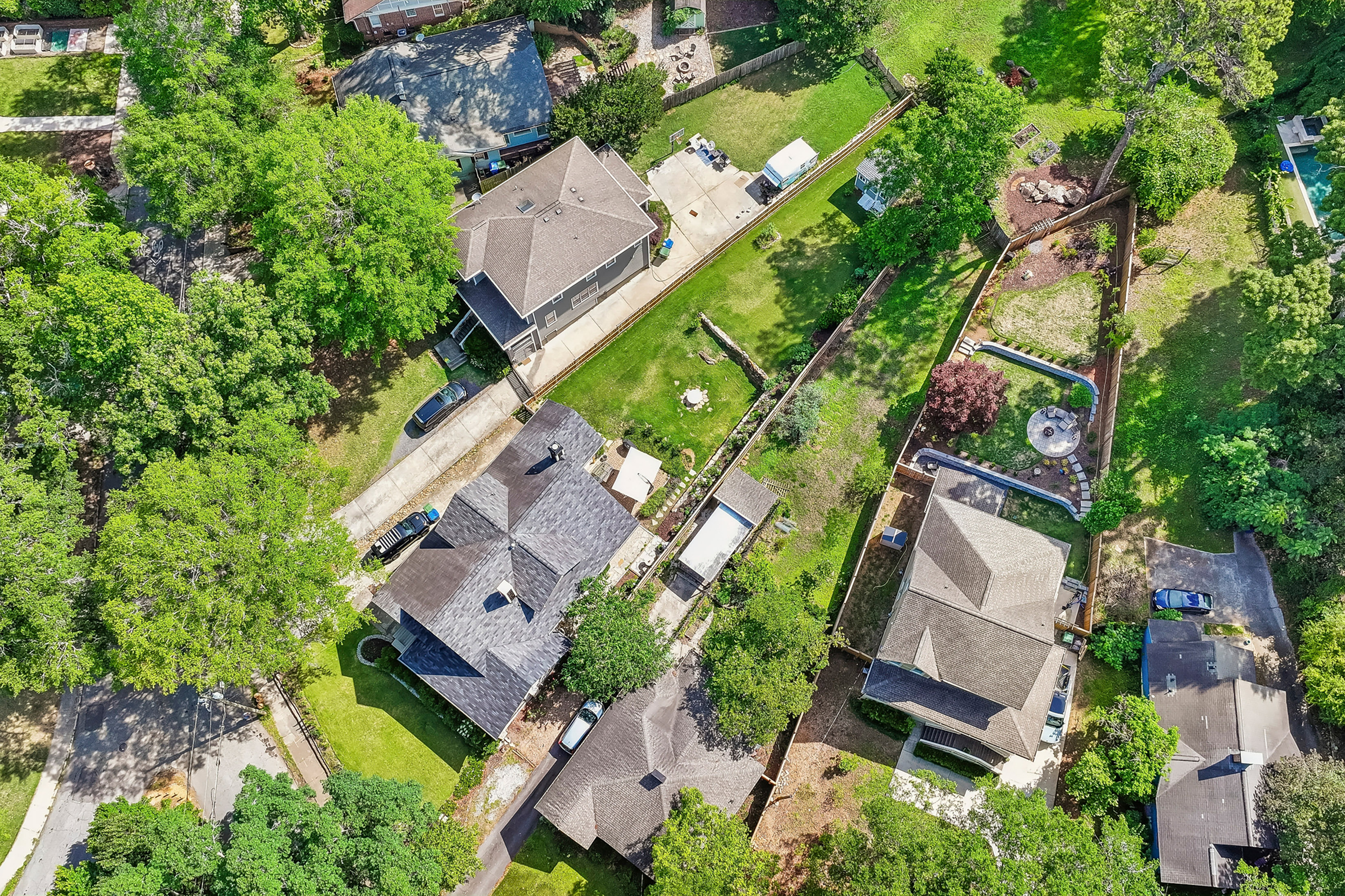 Renovated Bungalow Blends Historic Atlanta Character with Modern Luxury - 物件實景
