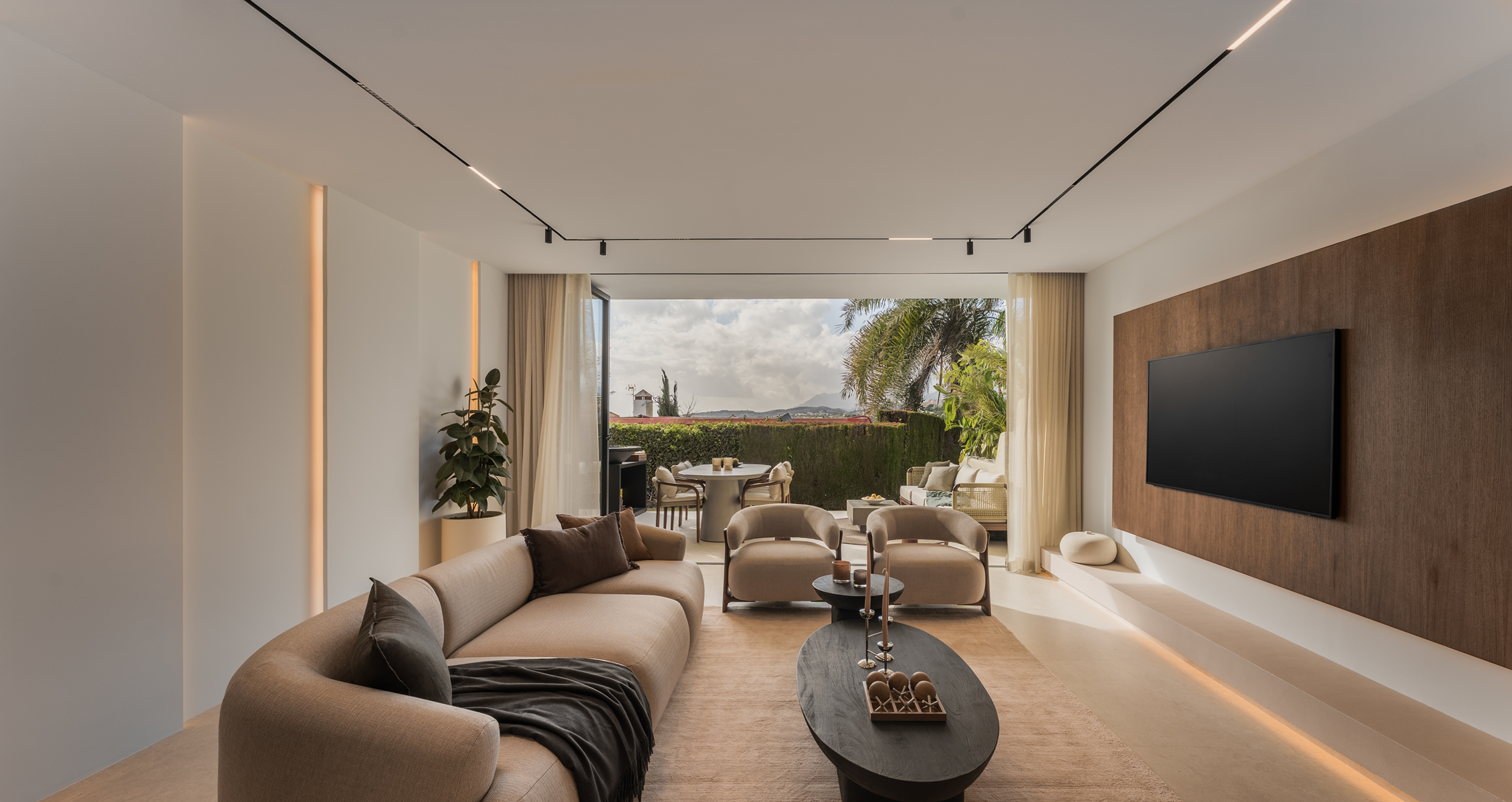  Contemporary Townhouse with Open Views in Aloha Golf, Marbella - 物件實景