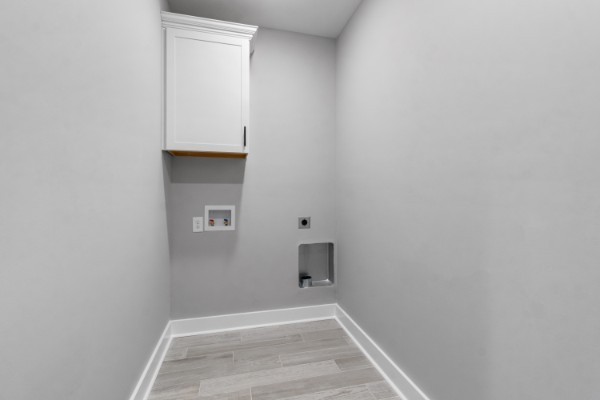 Cumberland Furnace, Tennessee, 37051, United States, 4 Bedrooms Bedrooms, ,4 BathroomsBathrooms,Residential,For Sale,2005990