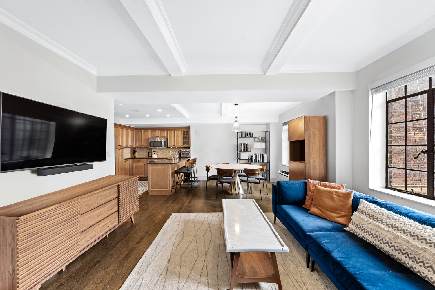 New York City, New York, 10017, United States, 1 Bedroom Bedrooms, ,2 BathroomsBathrooms,Residential,For Sale,1913722
