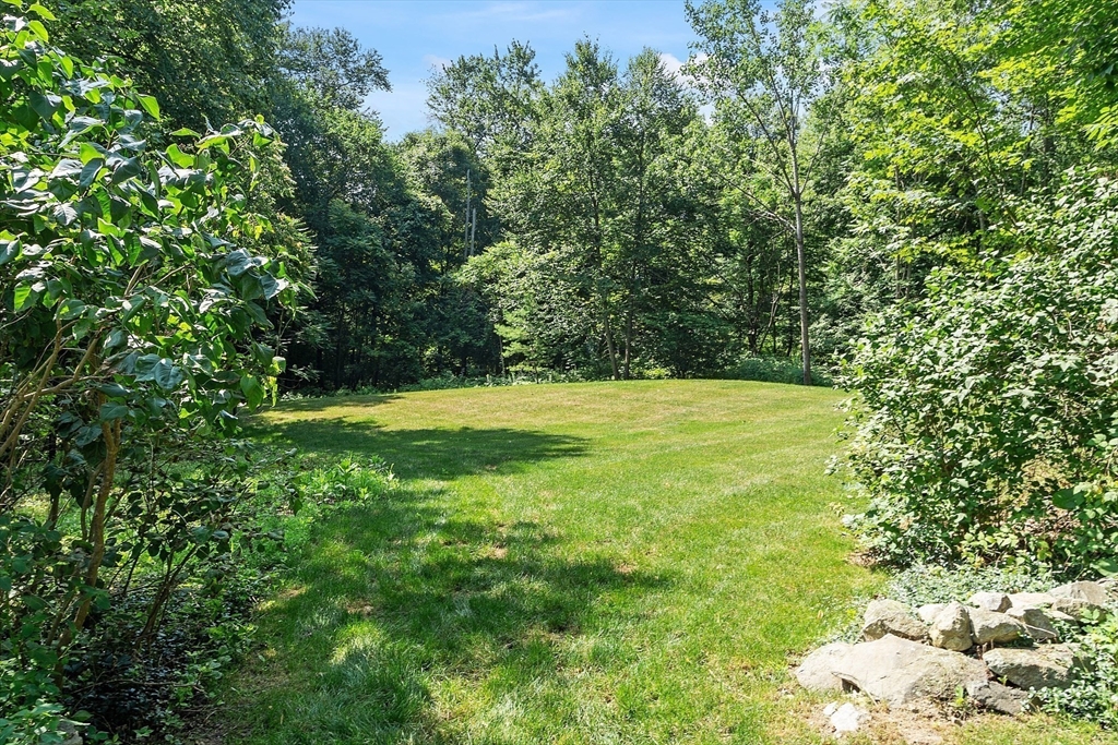 Harvard, Massachusetts, 01451, United States, 4 Bedrooms Bedrooms, ,3 BathroomsBathrooms,Residential,For Sale,1895832