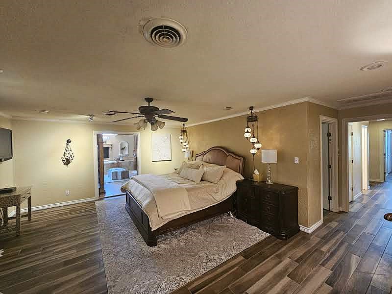 Carlsbad, New Mexico, 88220, United States, 5 Bedrooms Bedrooms, ,5 BathroomsBathrooms,Residential,For Sale,1984272