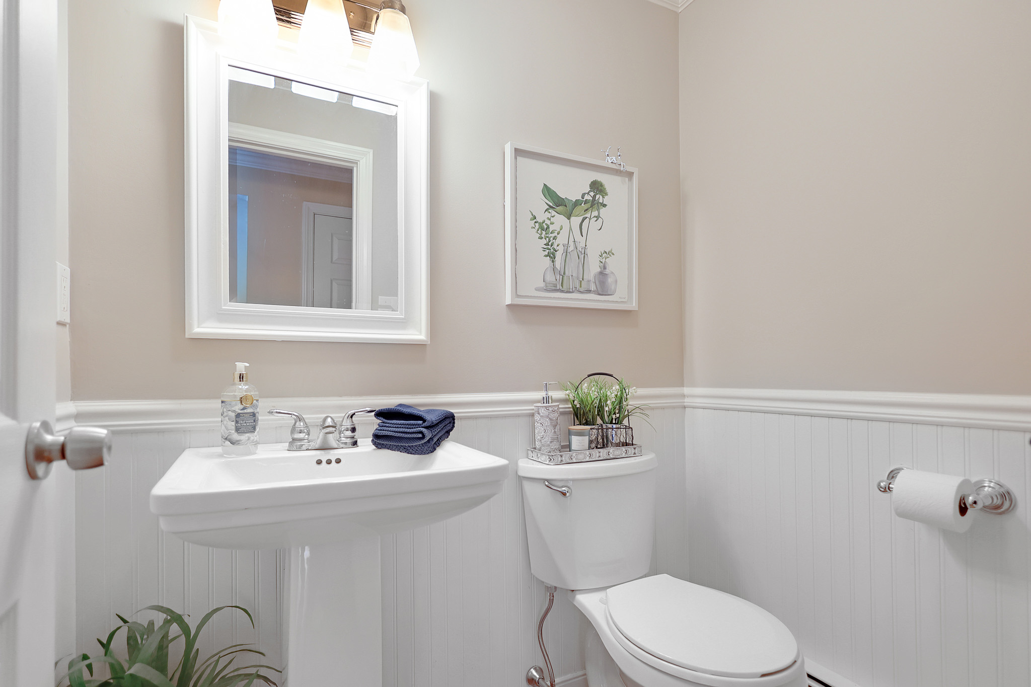 North Andover, Massachusetts, 01845, United States, 2 Bedrooms Bedrooms, ,2 BathroomsBathrooms,Residential,For Sale,2048413