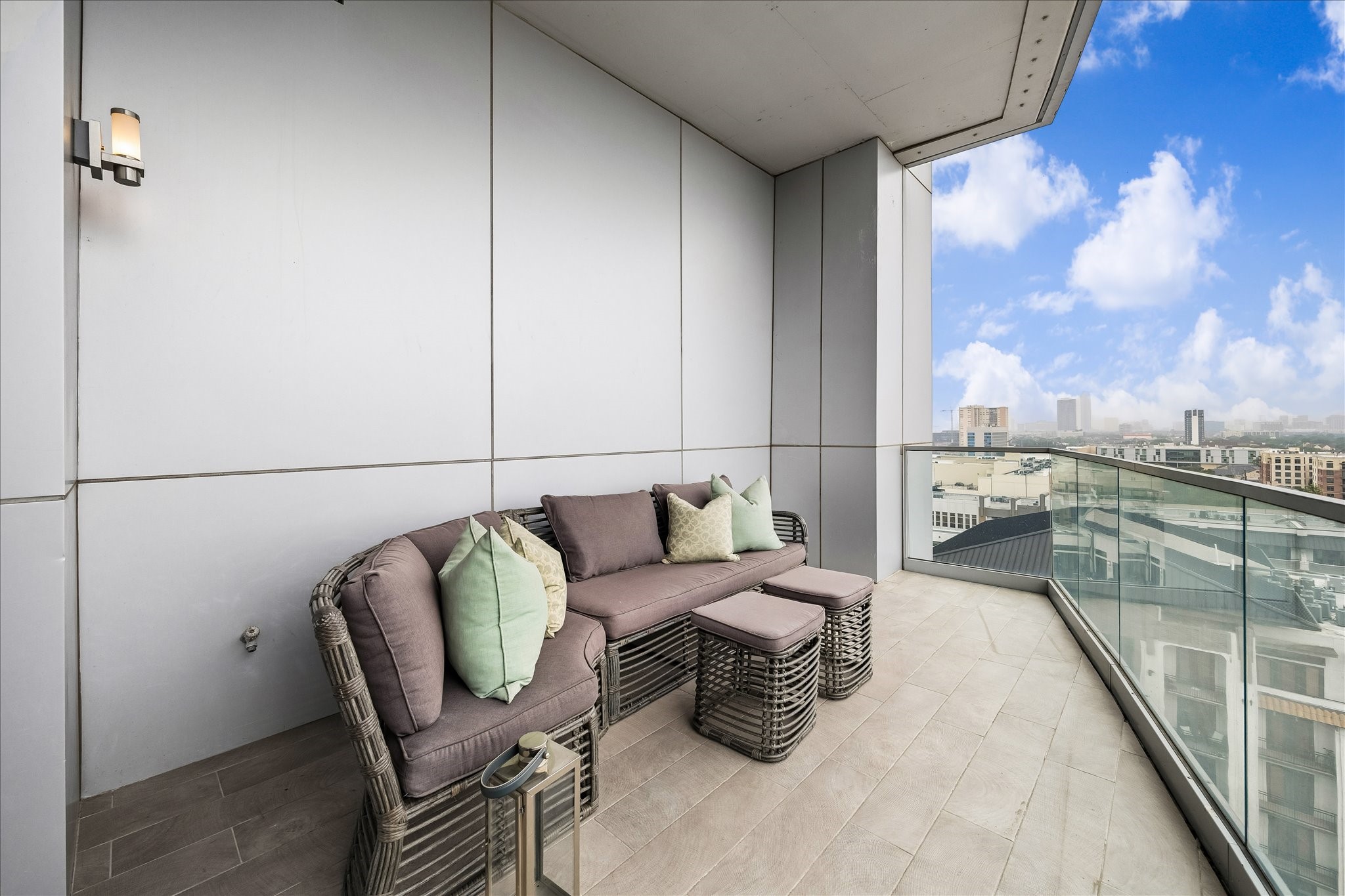  2727 Kirby Drive #11D - 物件實景