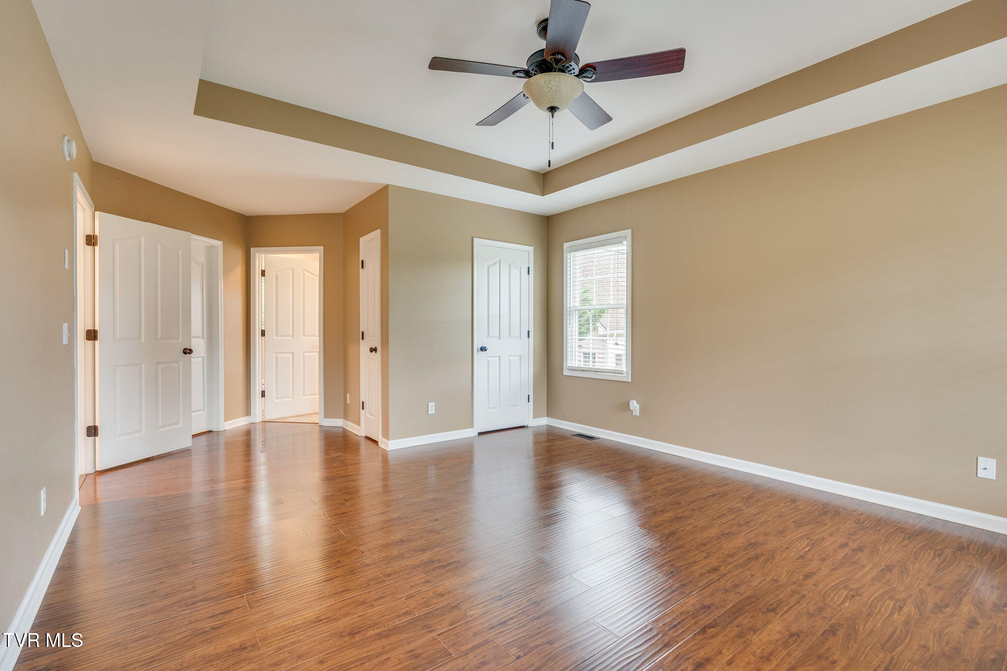 Gray, Tennessee, 37615, United States, 3 Bedrooms Bedrooms, ,4 BathroomsBathrooms,Residential,For Sale,1978151