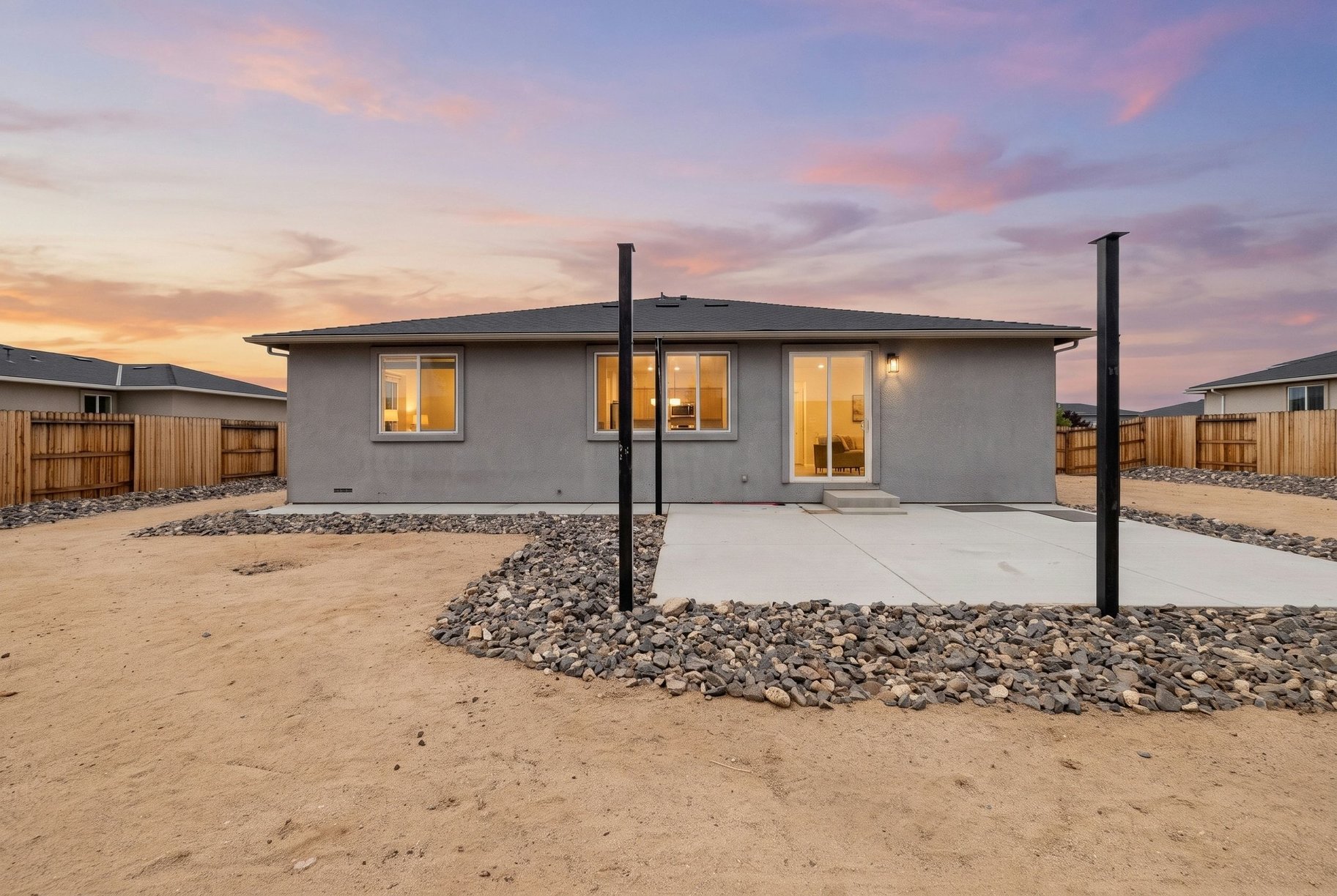  Built in 2020, Room for Everything: RV Parking Meets Big Backyard in Sparks - 物件實景
