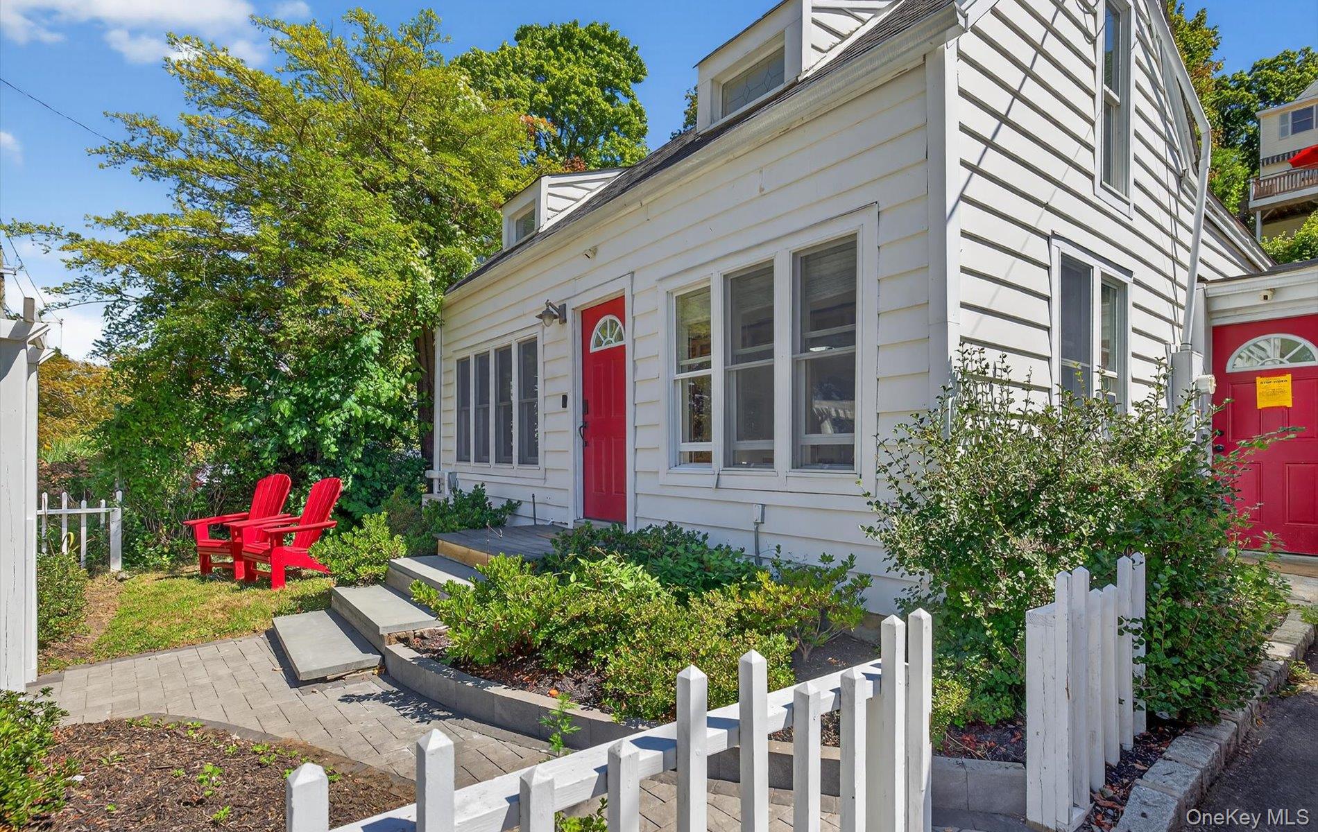 Northport, New York, 11768, United States, 2 Bedrooms Bedrooms, ,2 BathroomsBathrooms,Residential,For Sale,1941048