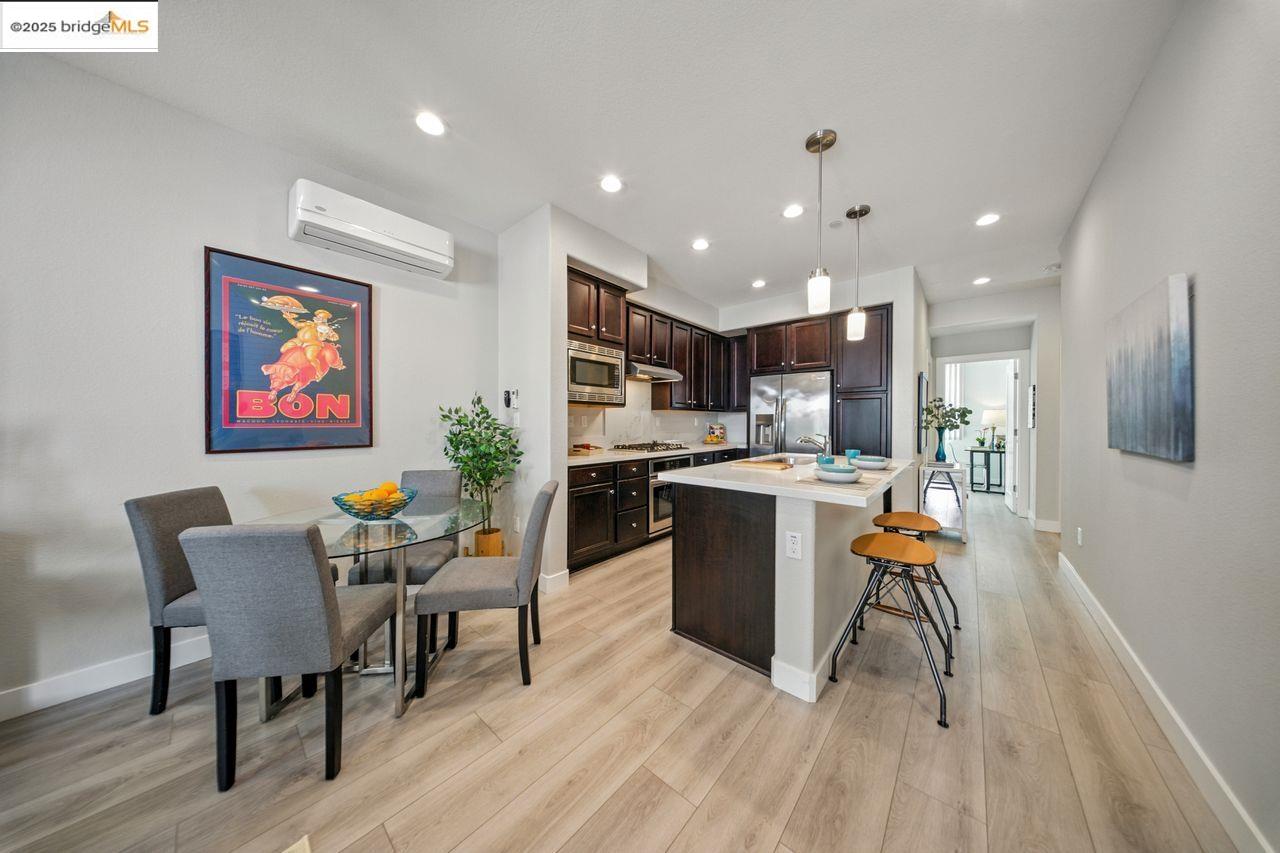 El Cerrito, California, 94530, United States, 3 Bedrooms Bedrooms, ,3 BathroomsBathrooms,Residential,For Sale,1942255