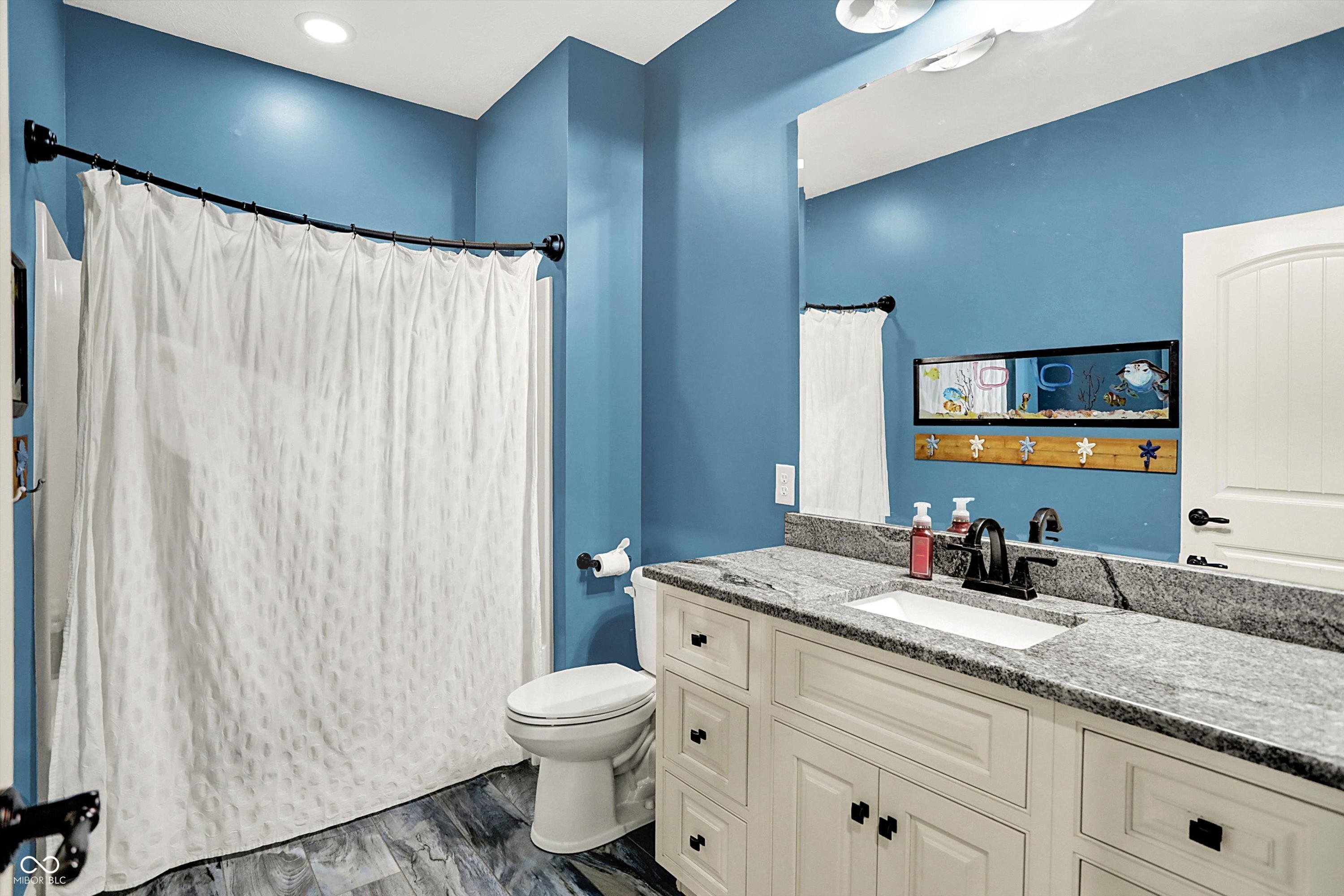 Greenwood, Indiana, 46143, United States, 4 Bedrooms Bedrooms, ,3 BathroomsBathrooms,Residential,For Sale,1974469