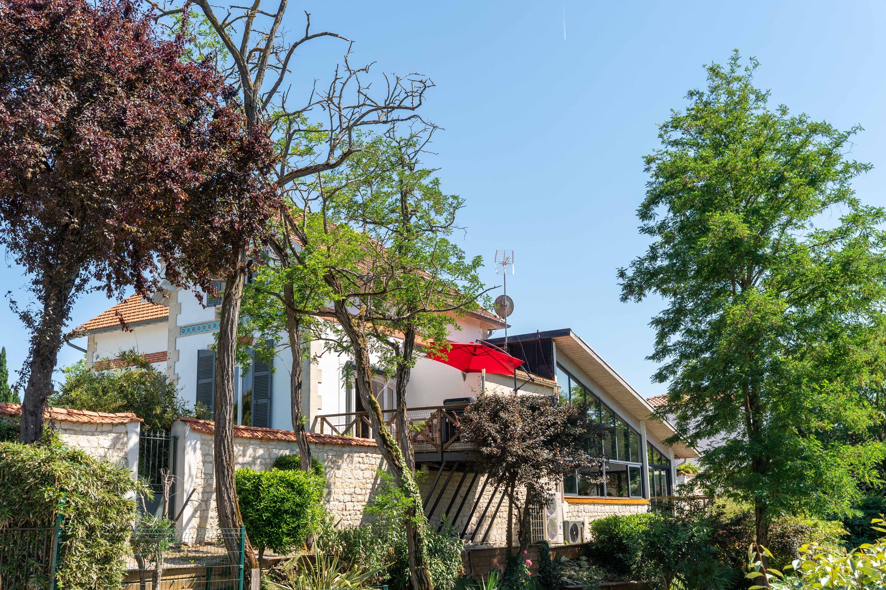  CHARACTER VILLA WITH EXCEPTIONAL SEA VIEW AND WELLNESS AREA IN PORT DES BARQUES - 物件實景