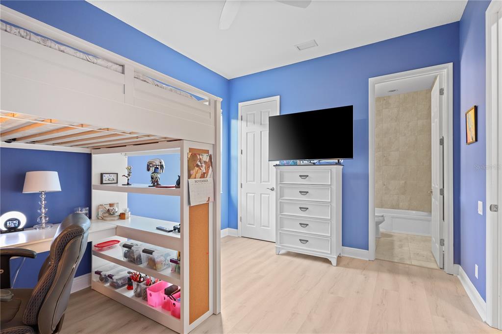 Venice, Florida, 34293, United States, 4 Bedrooms Bedrooms, ,3 BathroomsBathrooms,Residential,For Sale,2003156