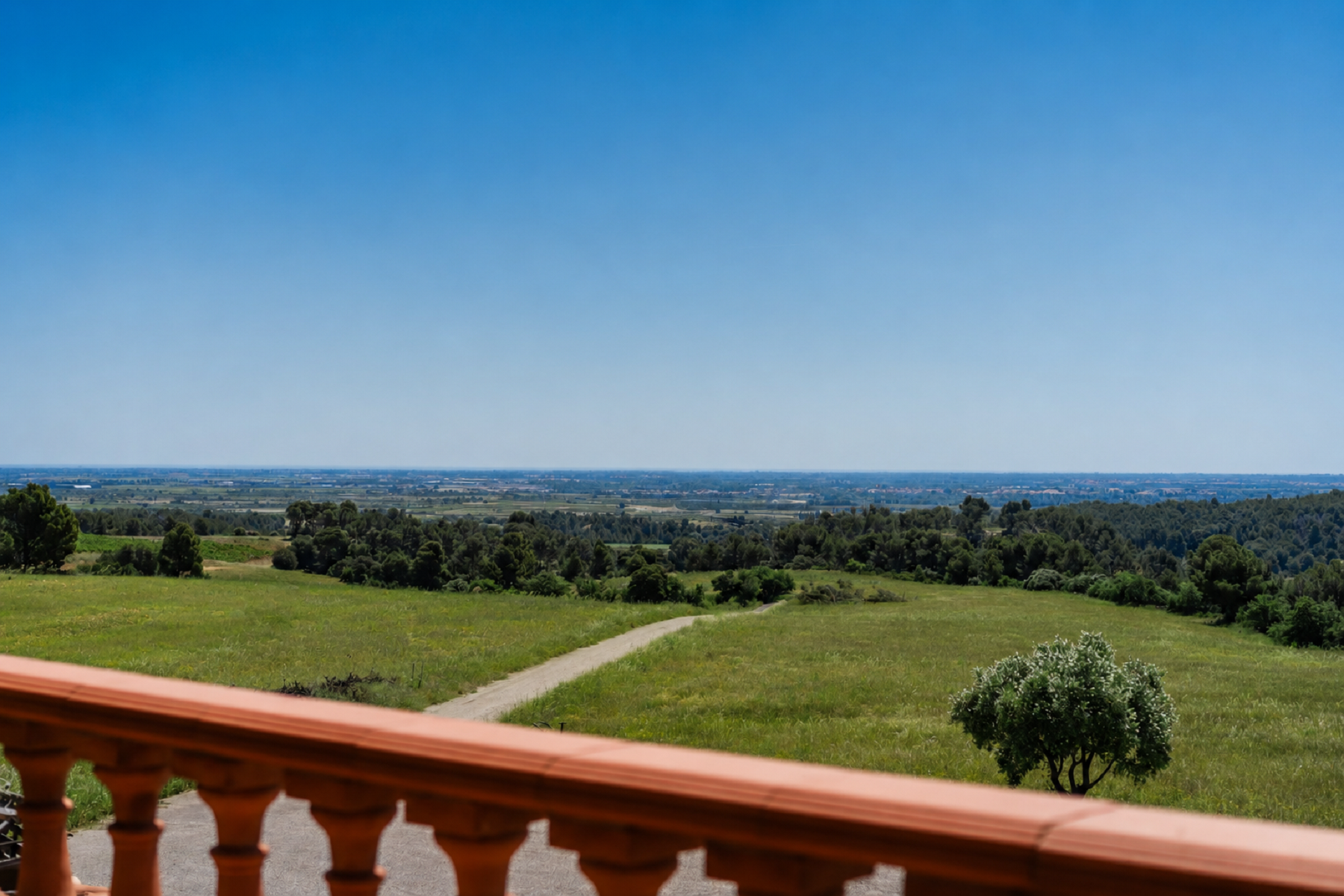  Magnificent Estate of Over 1,600 m² on 10 Hectares of Land with Sweeping Views … - 物件實景