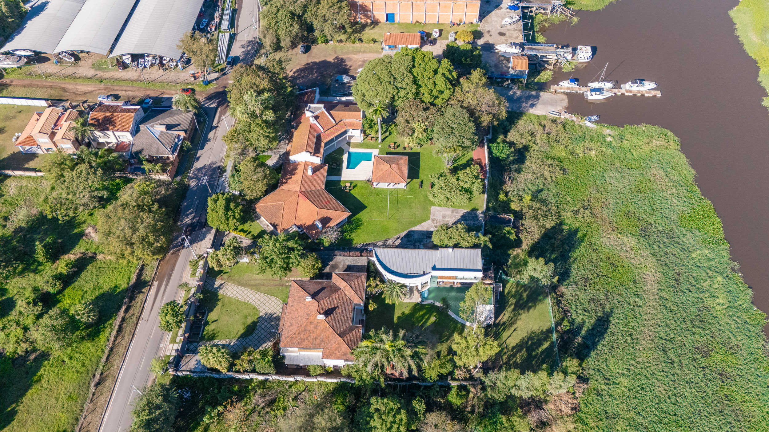  Exclusive Riverfront Residence in Ita Enramada - 物件實景