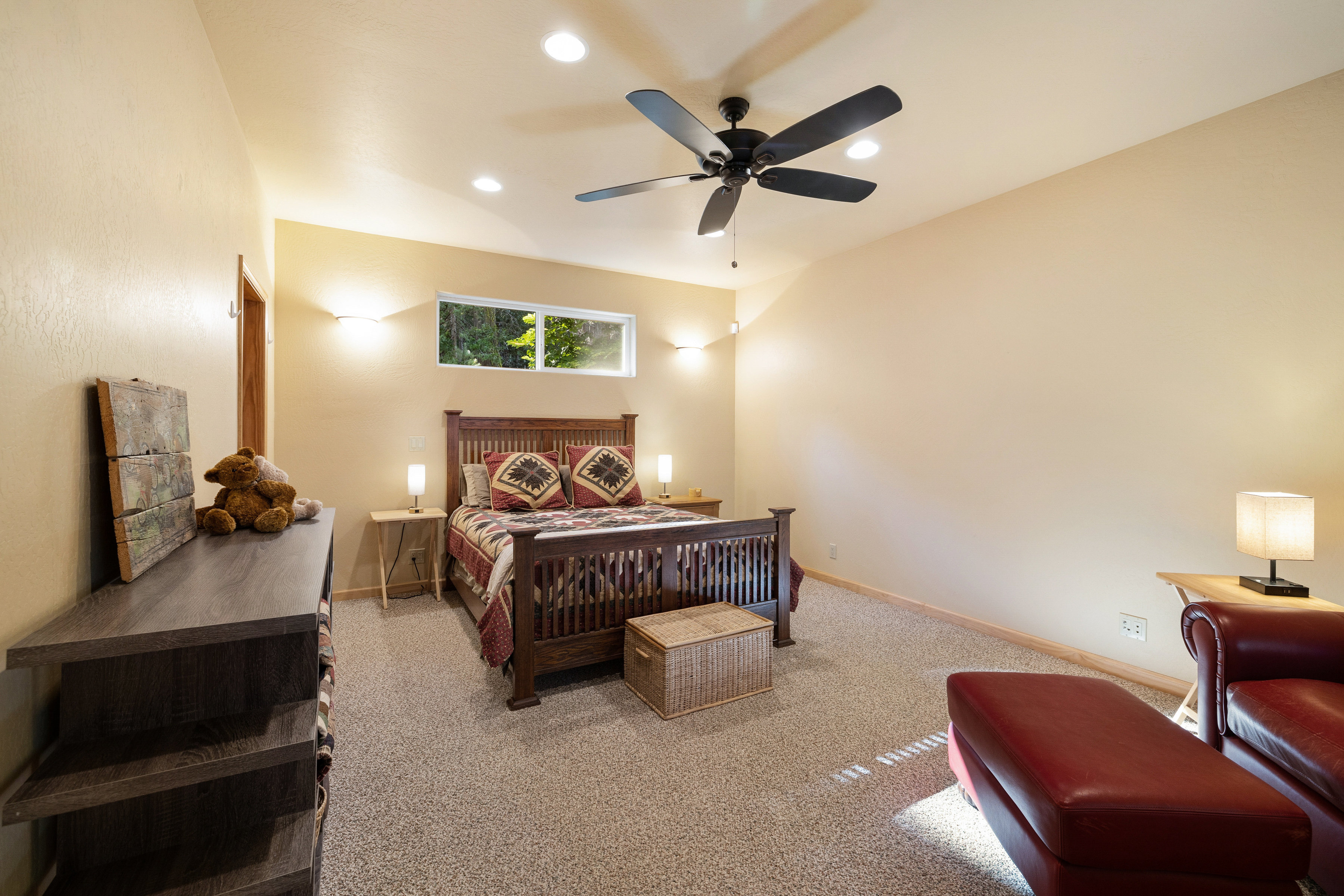  Luxury Mountain Retreat with Guest House on 1 Acre in the Heart of Graeagle - 物件實景