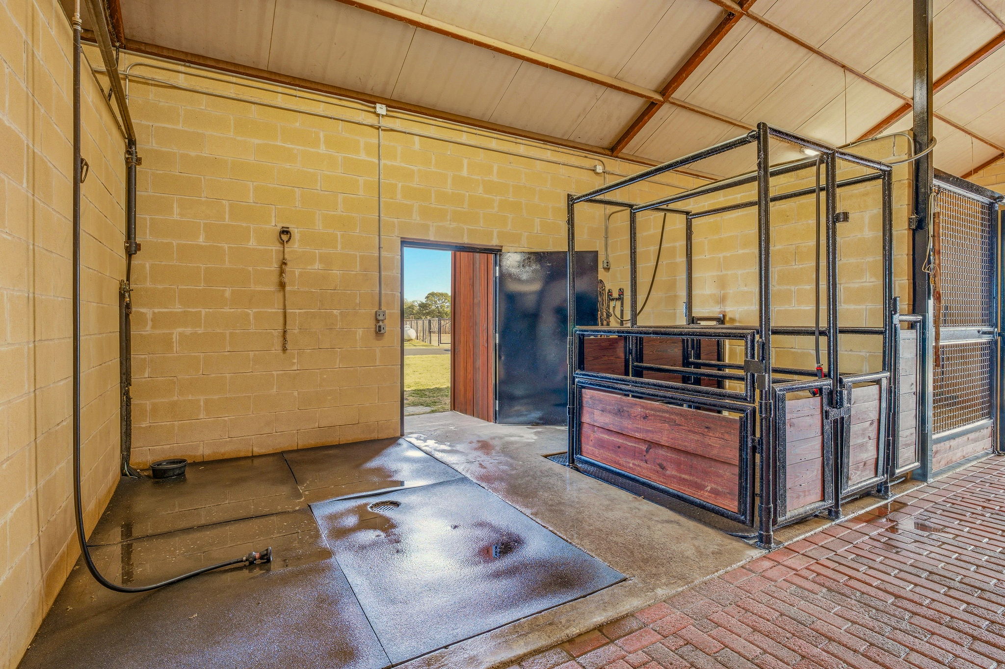  221 Silver Spur, Weatherford, TX, 76087 - 物件實景