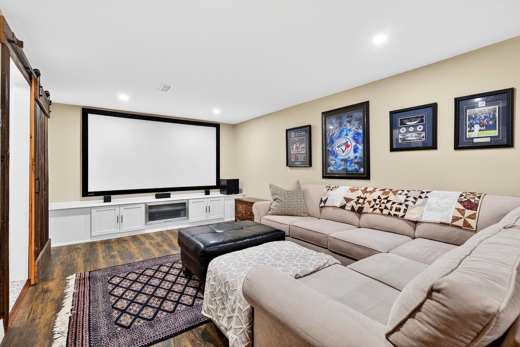  Modern Townhome - 物件實景