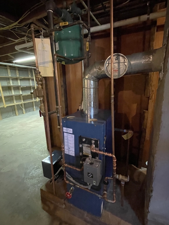 Grafton, Massachusetts, 01519, United States, 3 Bedrooms Bedrooms, ,1 BathroomBathrooms,Residential,For Sale,1982676