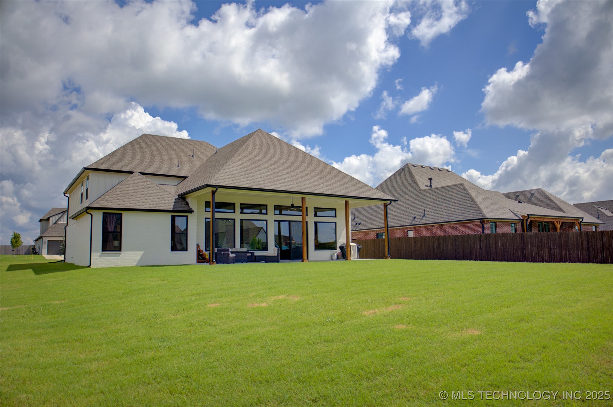 Bixby, Oklahoma, 74008, United States, 4 Bedrooms Bedrooms, ,3 BathroomsBathrooms,Residential,For Sale,1940434