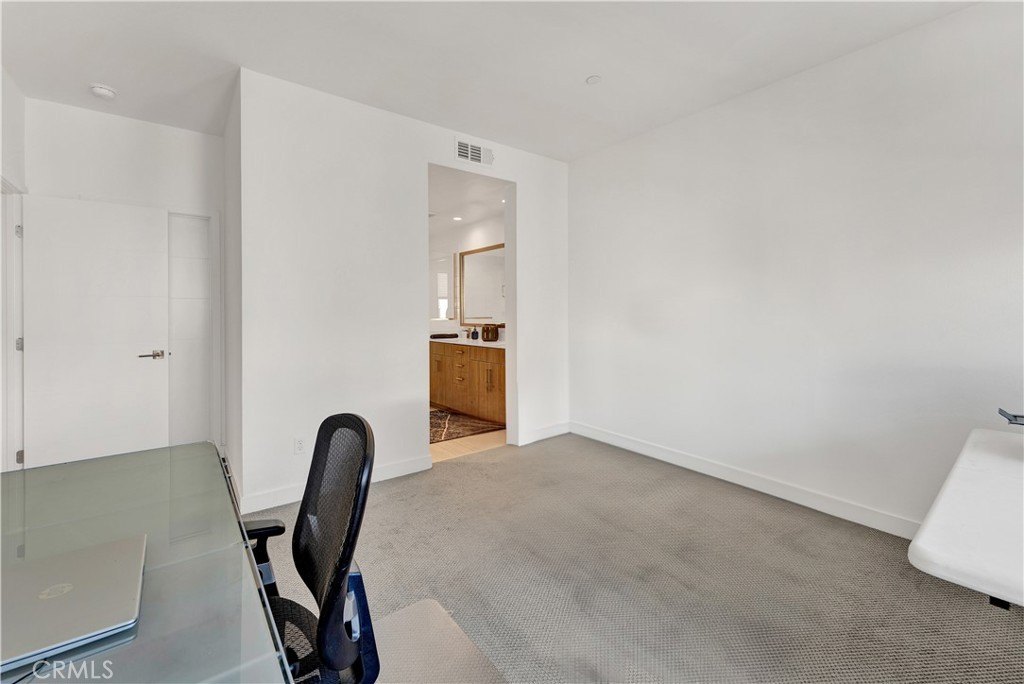 Covina, California, 91723, United States, 3 Bedrooms Bedrooms, ,3 BathroomsBathrooms,Residential,For Sale,1915122