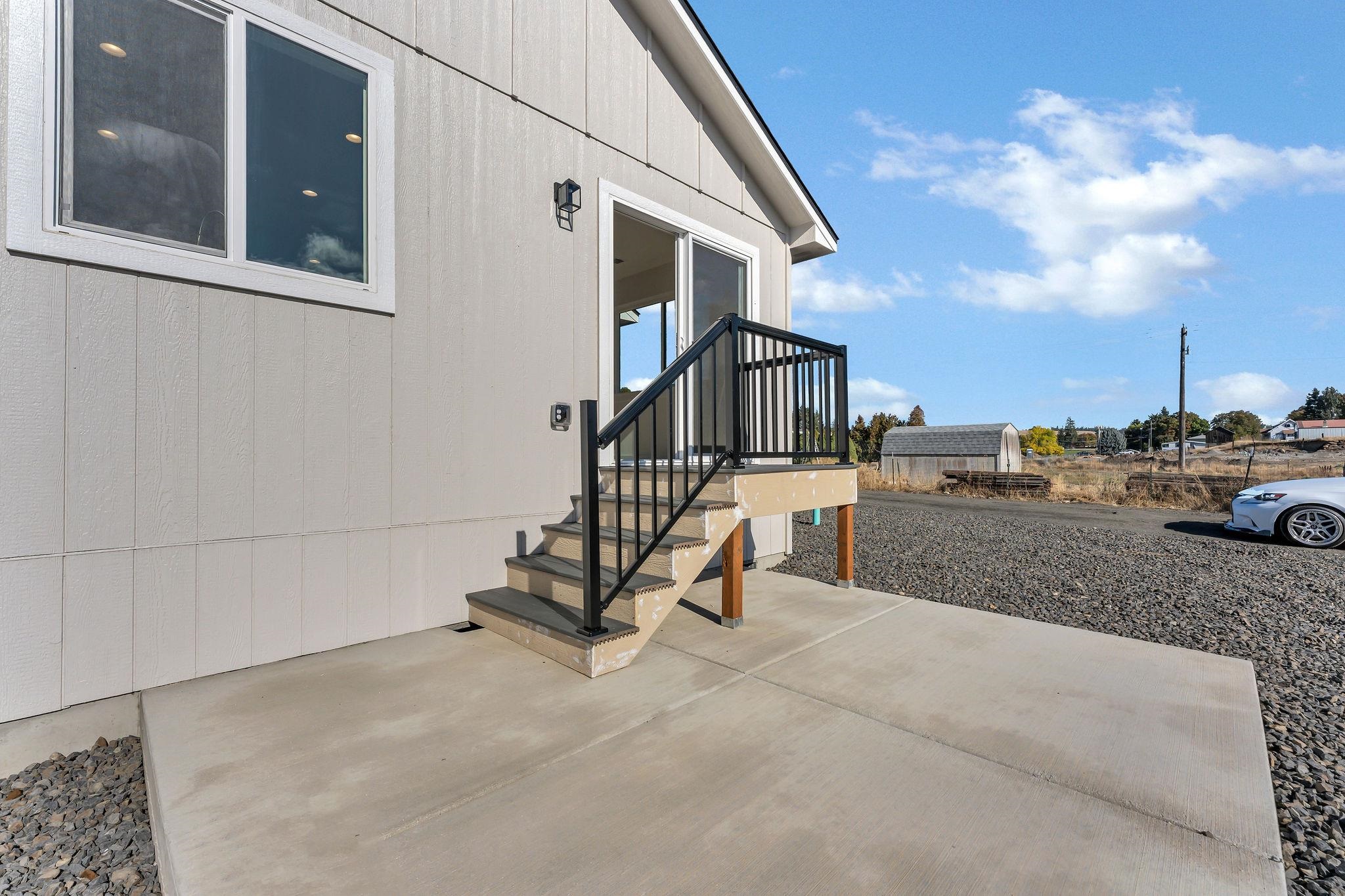 Spokane, Washington, 99212, United States, 3 Bedrooms Bedrooms, ,6 BathroomsBathrooms,Residential,For Sale,1986291