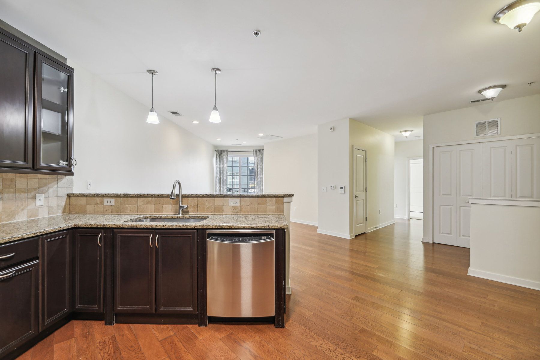  443 2nd Street, Jersey City, NJ 07302 - 物件實景