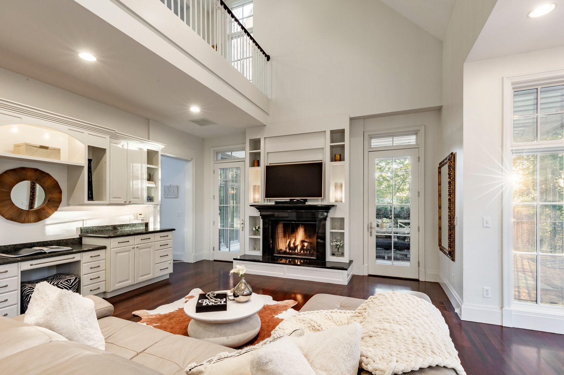  Stunning Custom Build on Millcreek Way - 物件實景