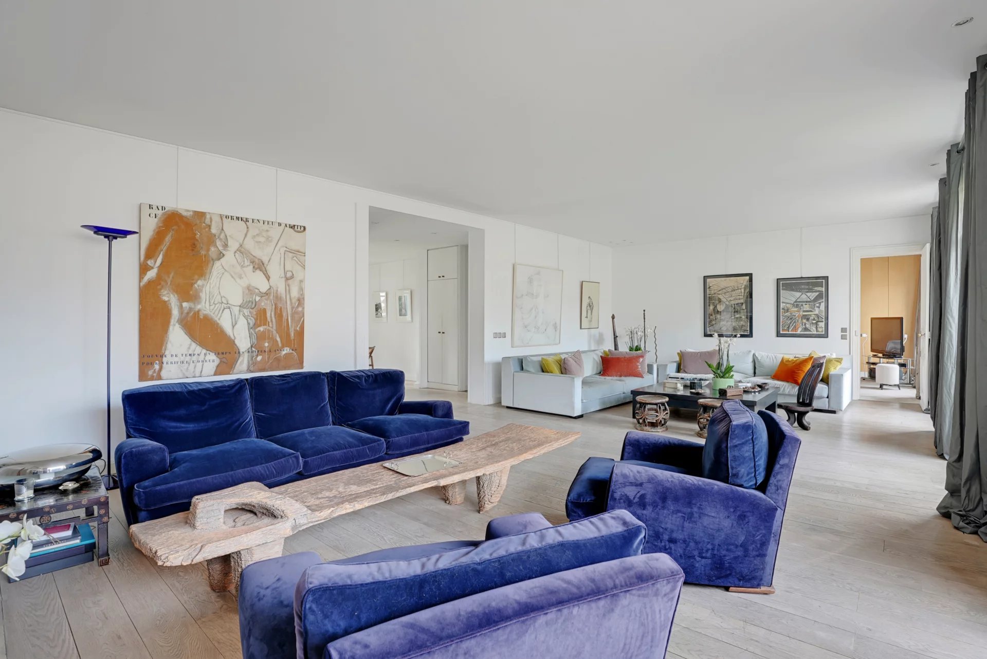 Paris 8th, Île-de-France, 75008, FR, 4 Bedrooms Bedrooms, ,2 BathroomsBathrooms,Residential,For Sale,1669090