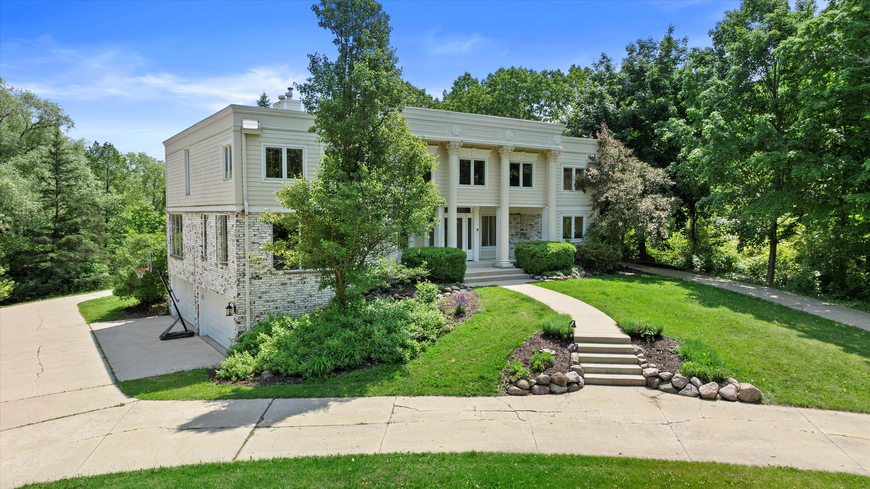 Lisbon, Wisconsin, 53089, United States, 4 Bedrooms Bedrooms, ,5 BathroomsBathrooms,Residential,For Sale,1868566