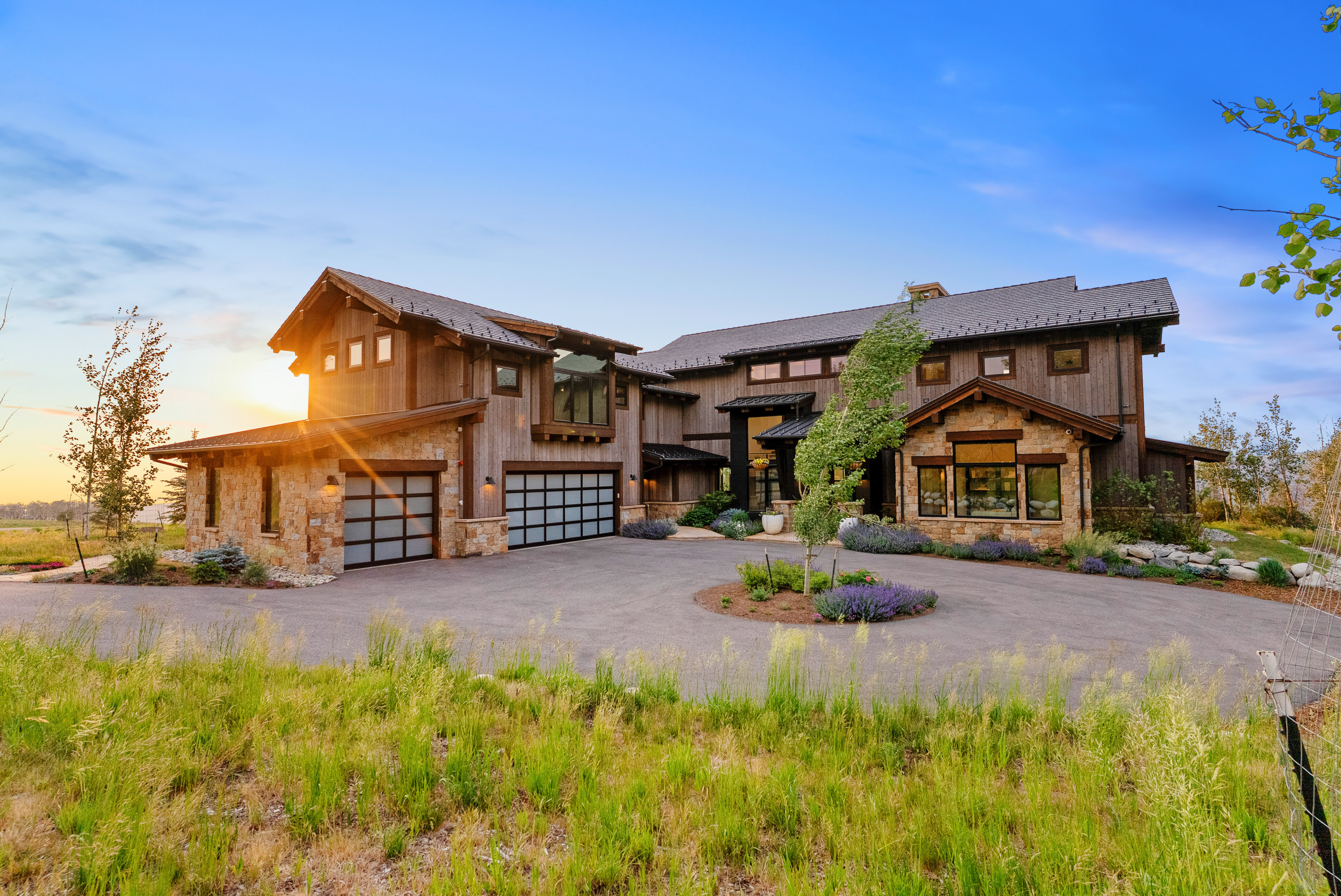  Mountain Modern Luxury Meets Effortless Cordillera Living at 145 Gore Trail - 物件實景