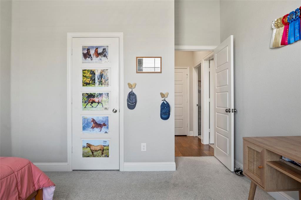 Ovilla, Texas, 75154, United States, 4 Bedrooms Bedrooms, ,4 BathroomsBathrooms,Residential,For Sale,1976541