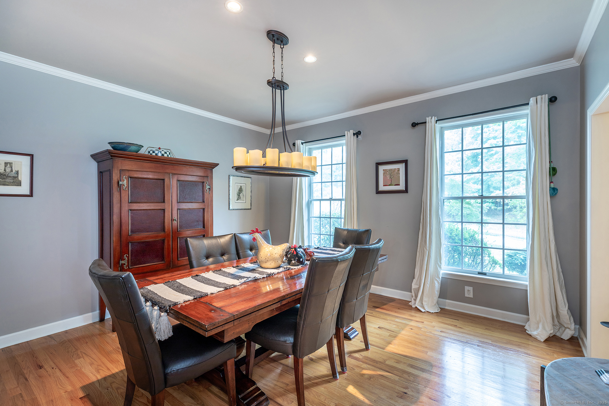 New Fairfield, Connecticut, 06812, United States, 4 Bedrooms Bedrooms, ,6 BathroomsBathrooms,Residential,For Sale,1949816