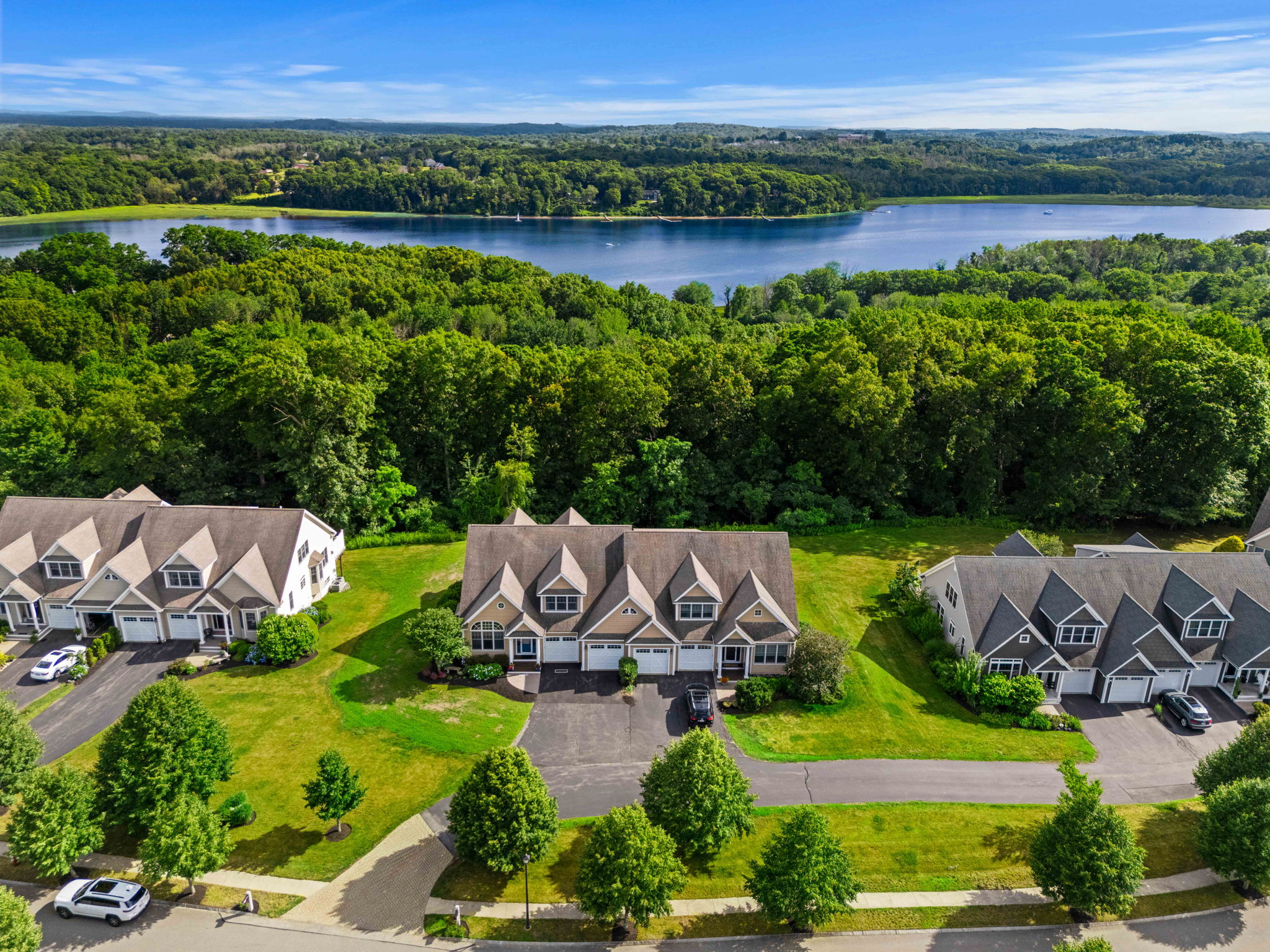  11 Riverview Hts, Amesbury, MA, 01913 - 物件實景